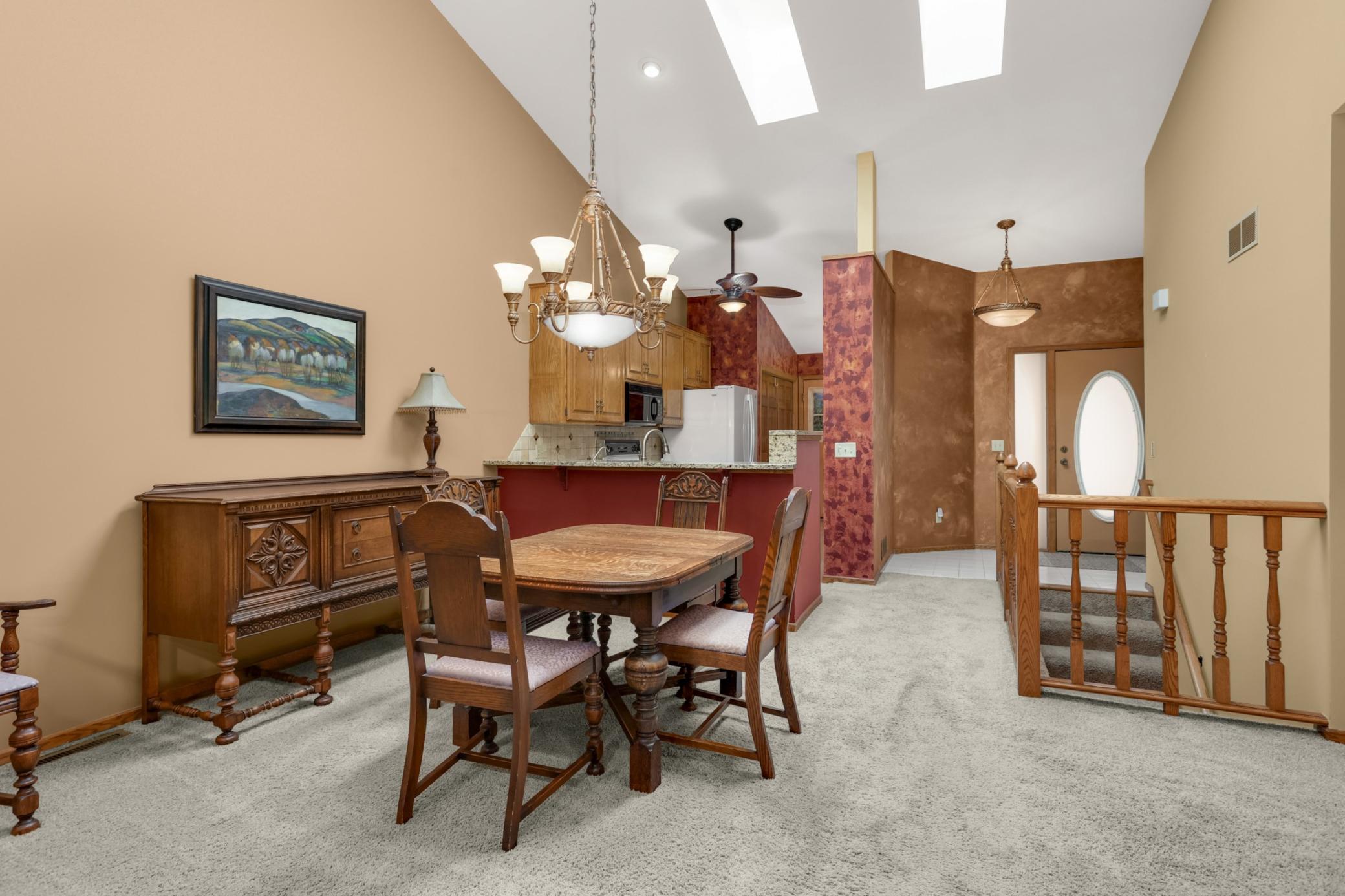 14589 Embassy Avenue Property Photo 9