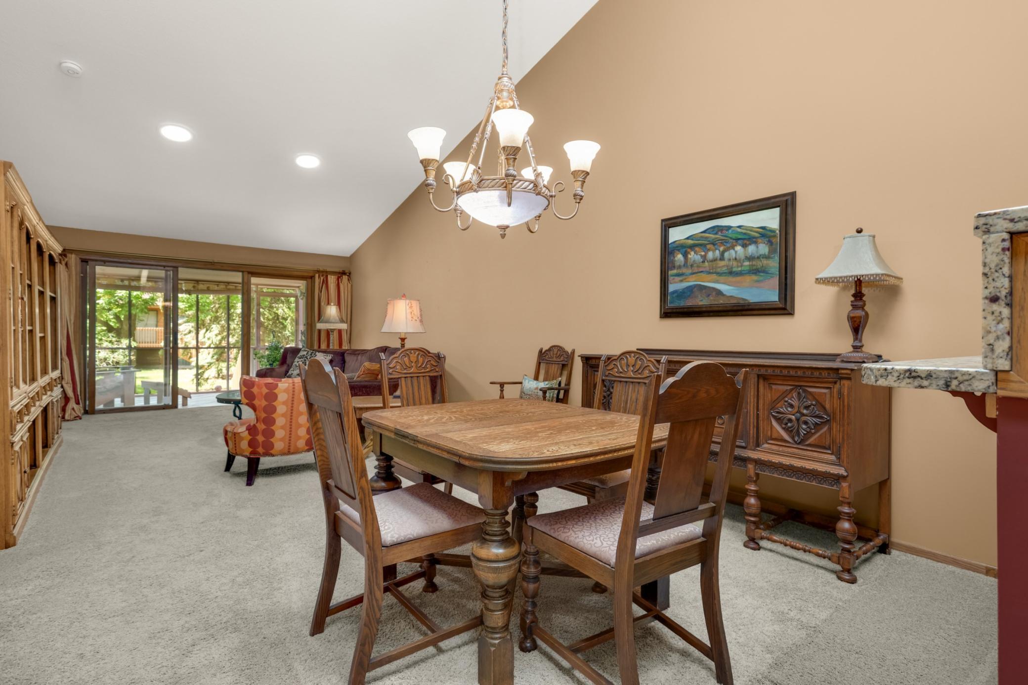14589 Embassy Avenue Property Photo 11