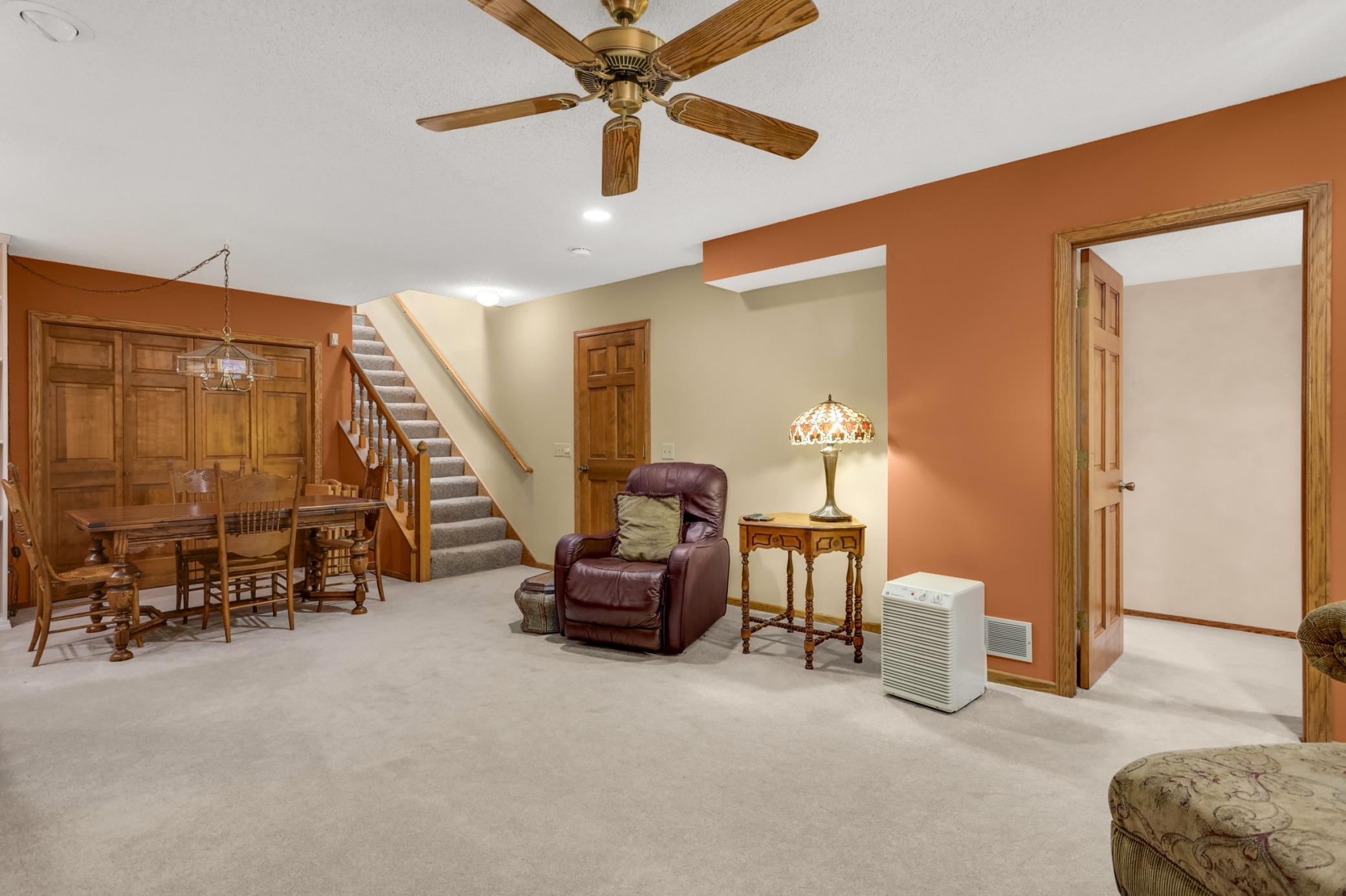 14589 Embassy Avenue Property Photo 21