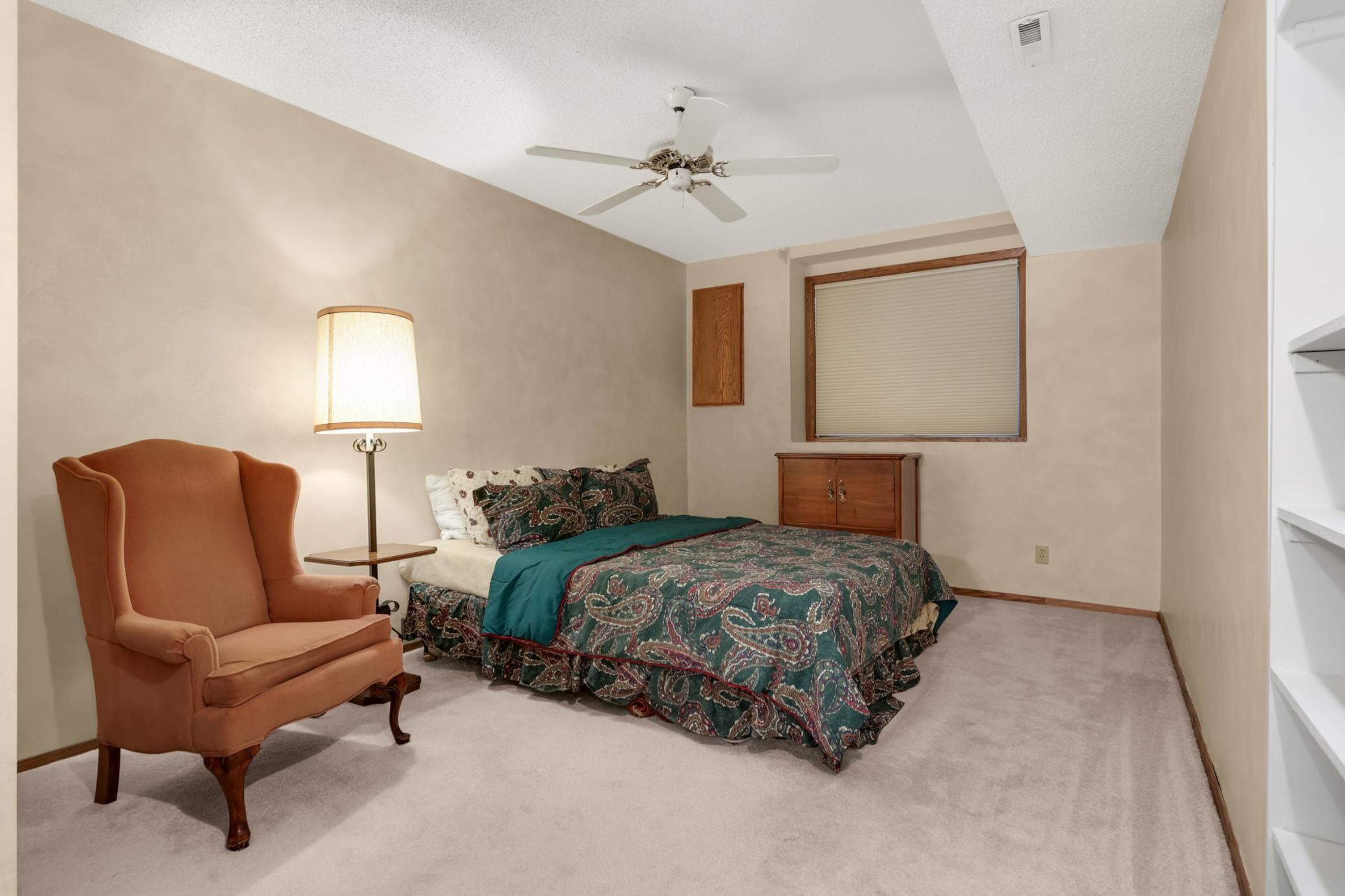 14589 Embassy Avenue Property Photo 23