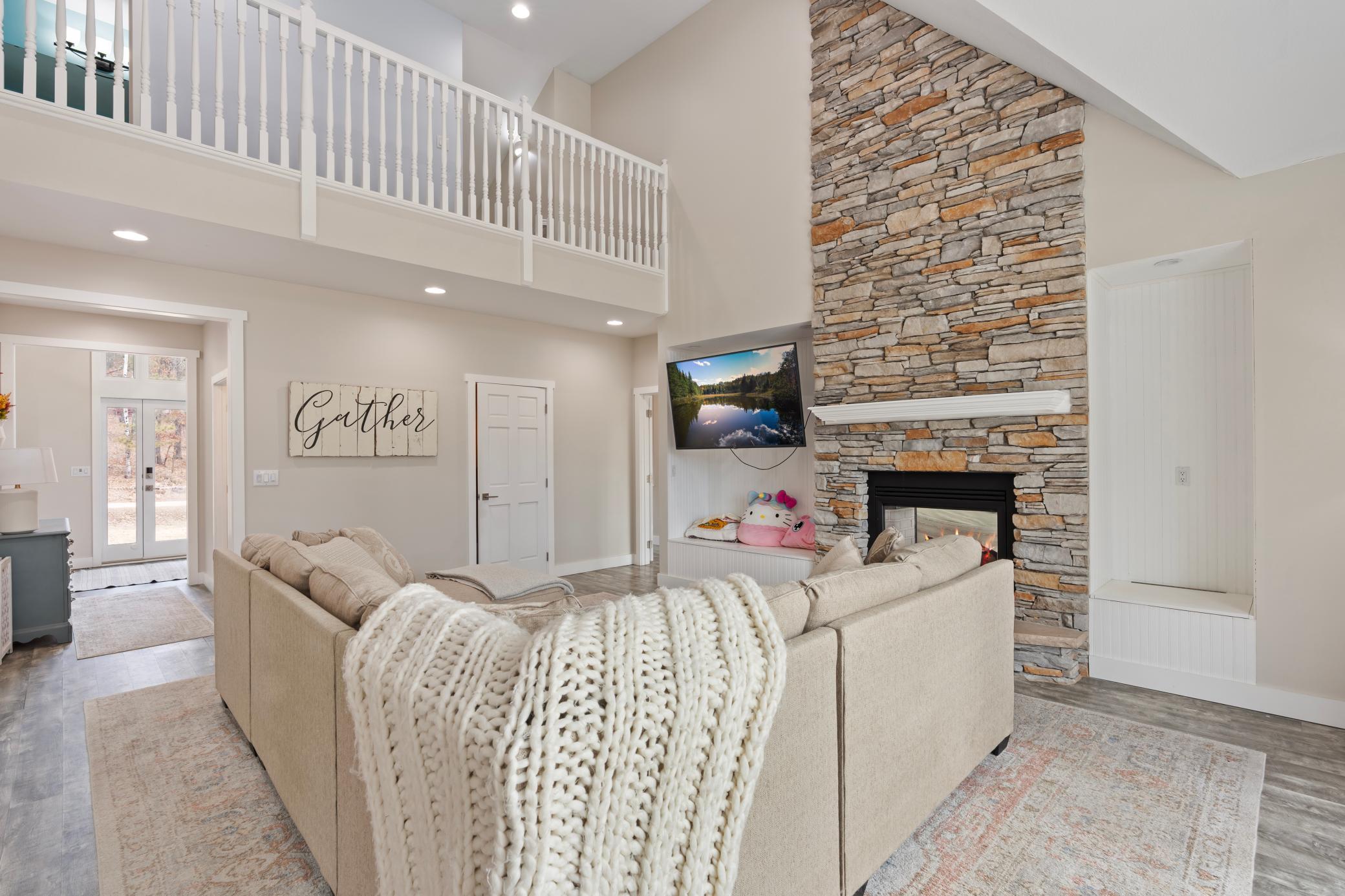 13849 Leaf River Road Property Photo 7