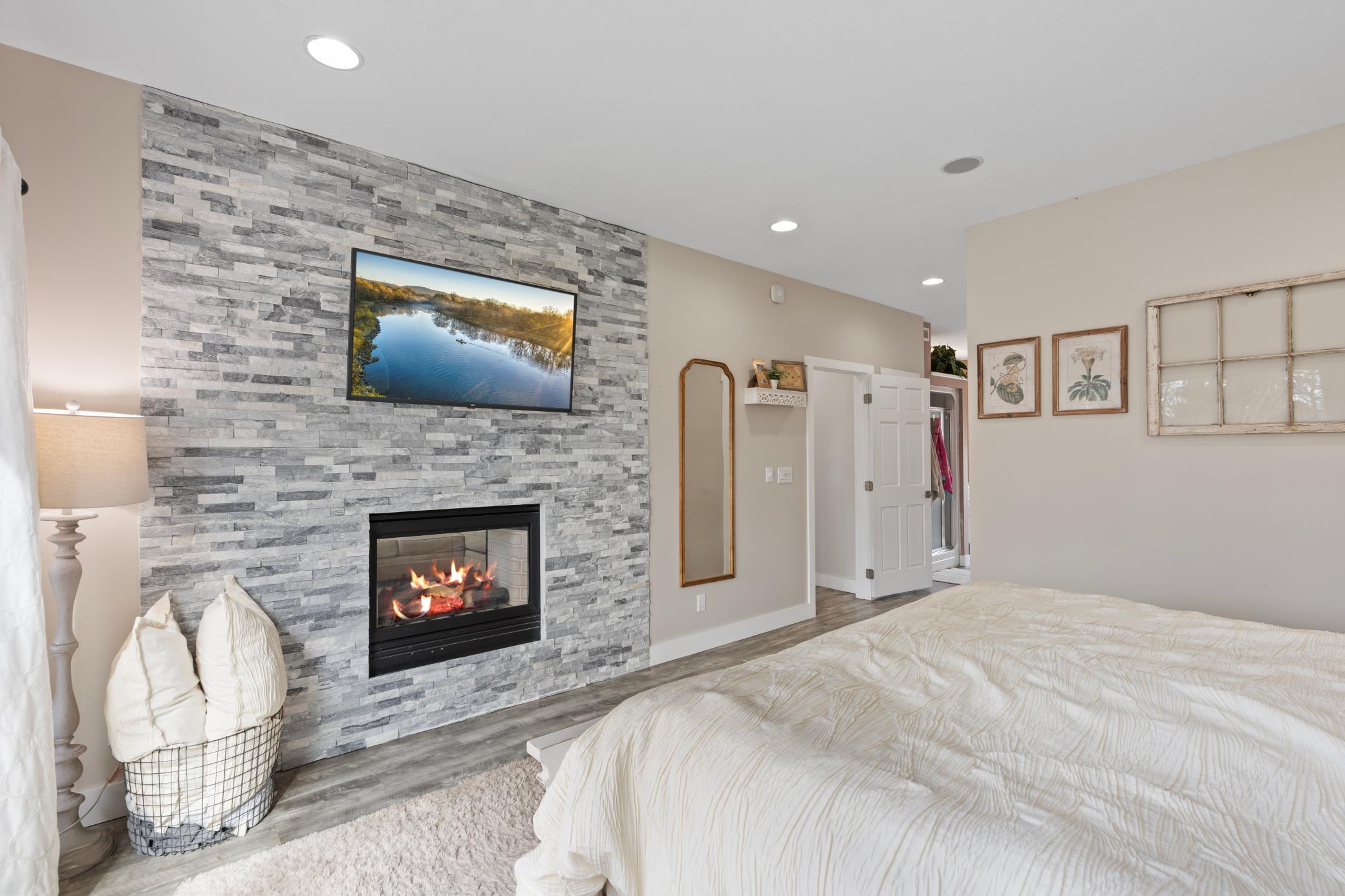 13849 Leaf River Road Property Photo 19
