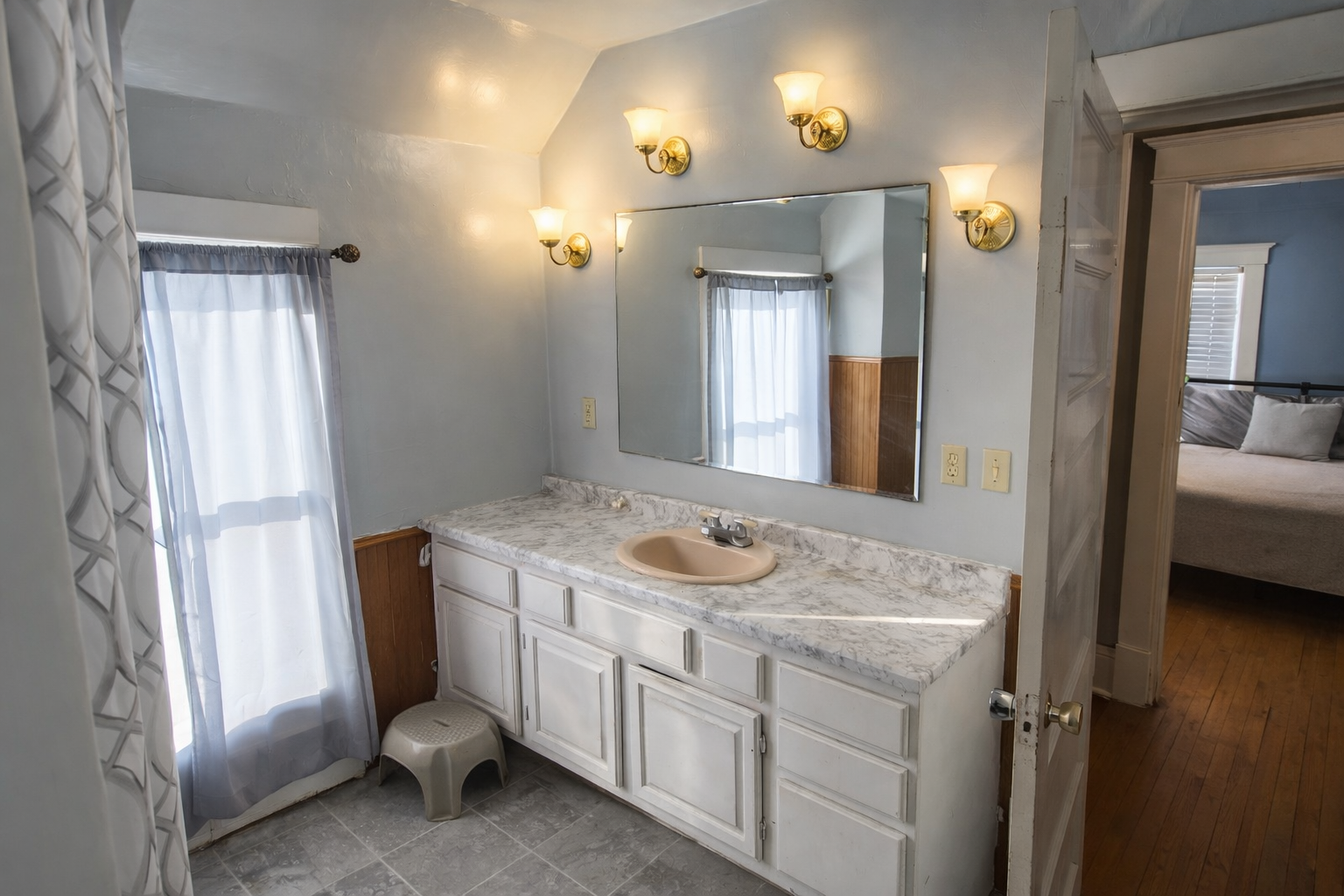 529 7th Street Nw Property Photo 9