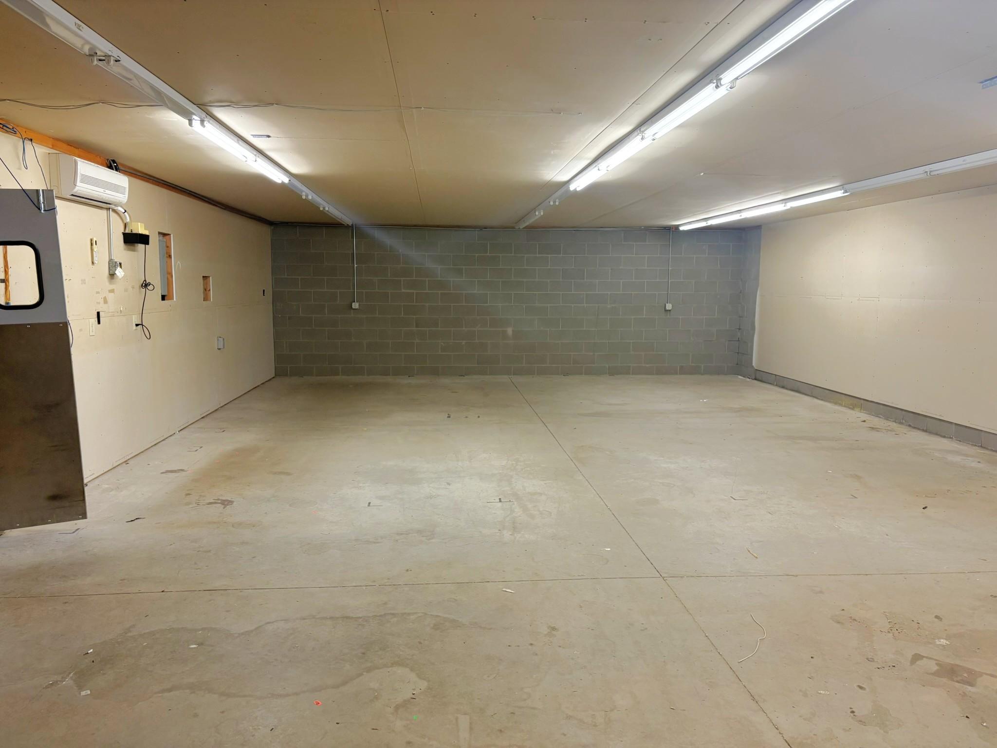 603 Minnesota Avenue W Entire Bldg Property Photo 18