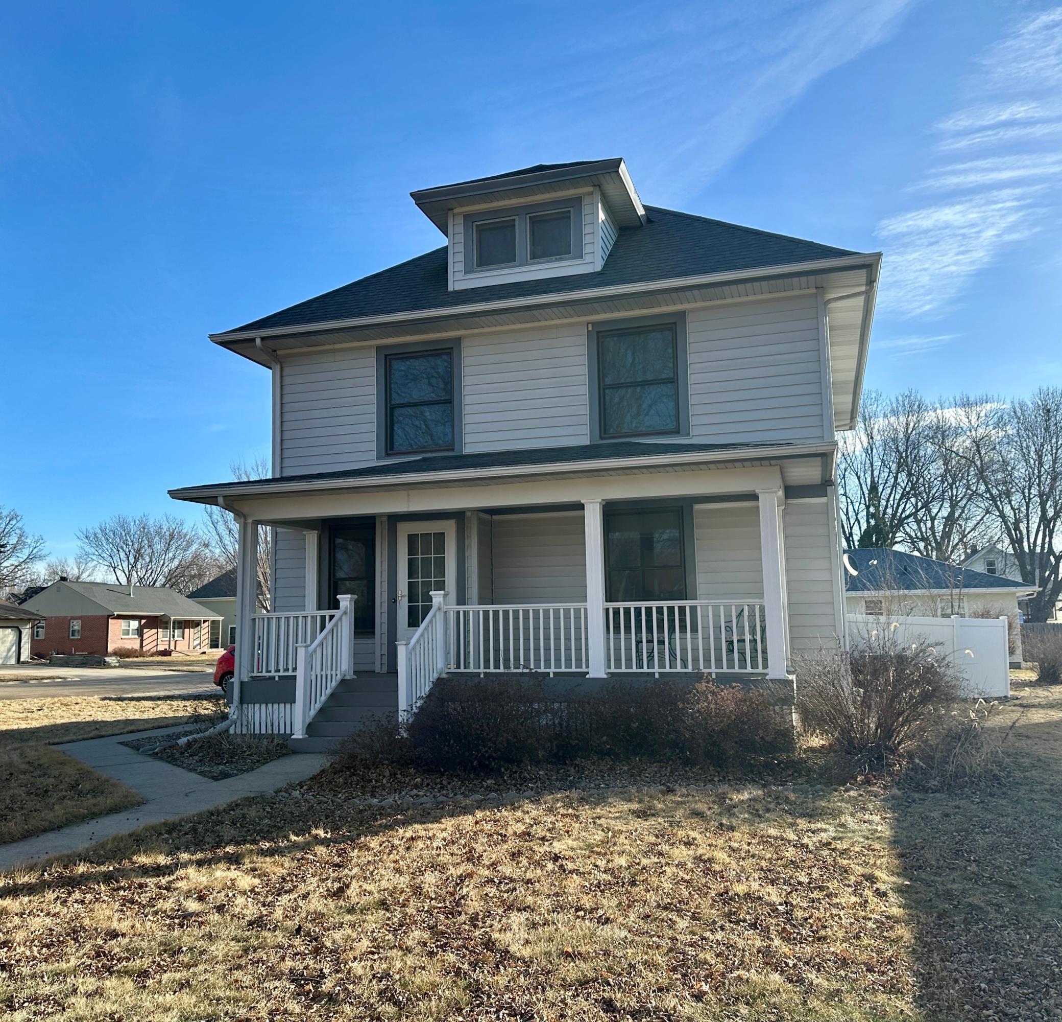 420 N Freeman Avenue Property Photo 1