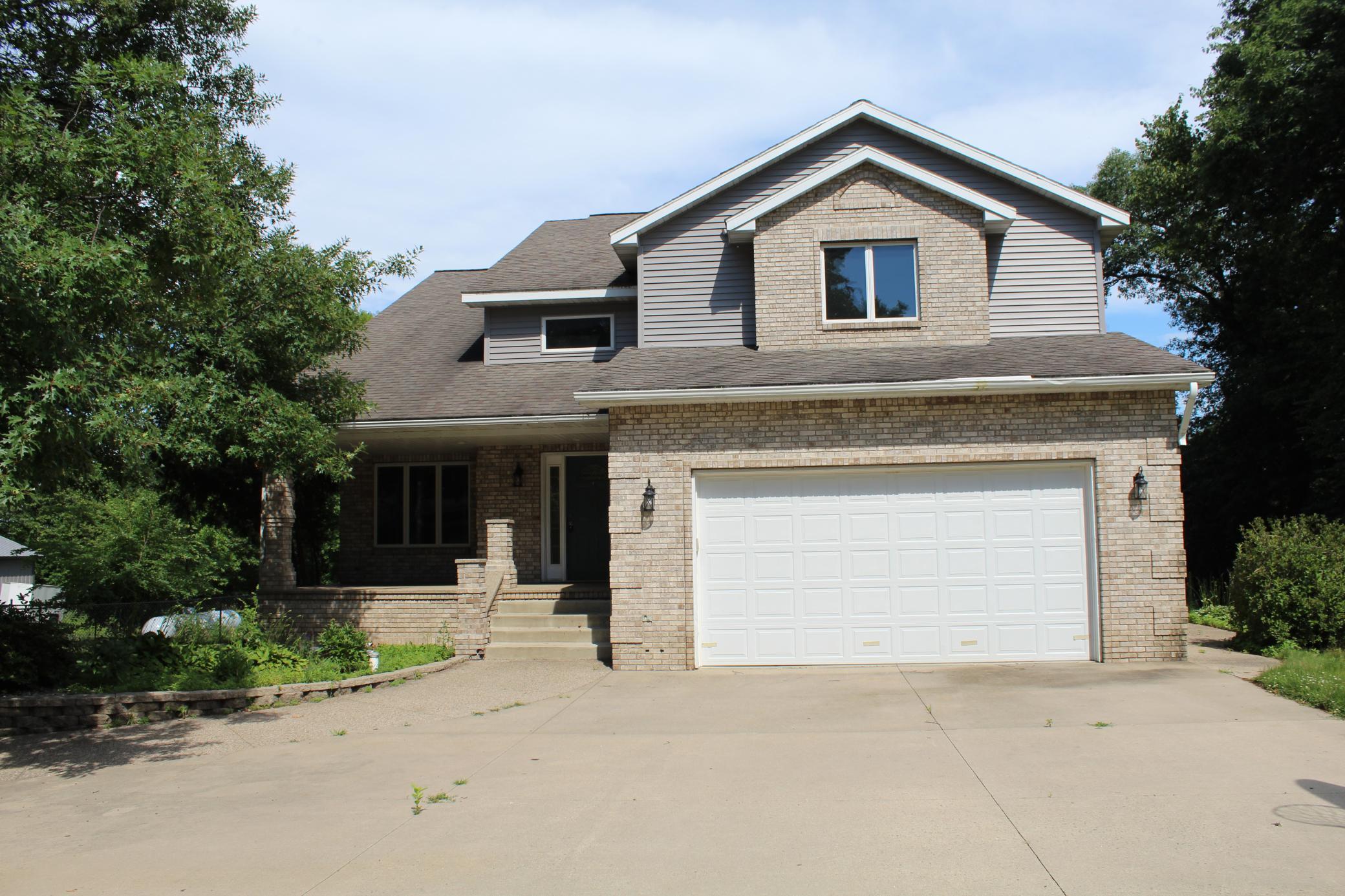 17042 250th Avenue Property Photo 1