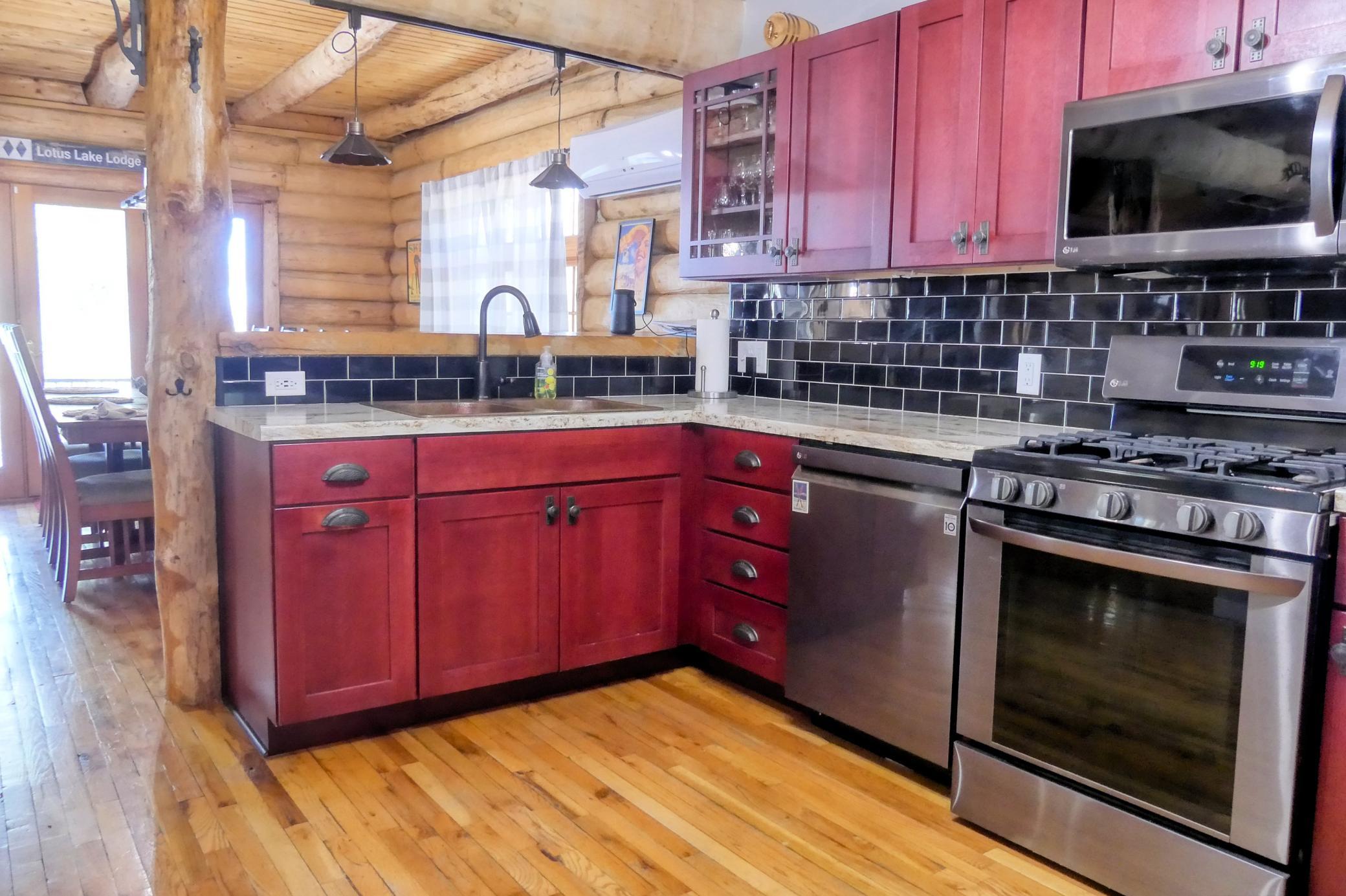 871 207th Street Property Photo 8