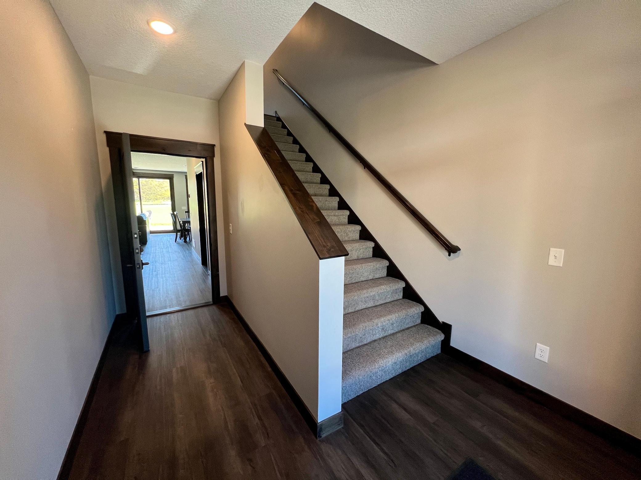 17508 Ruttger Way Property Photo 4