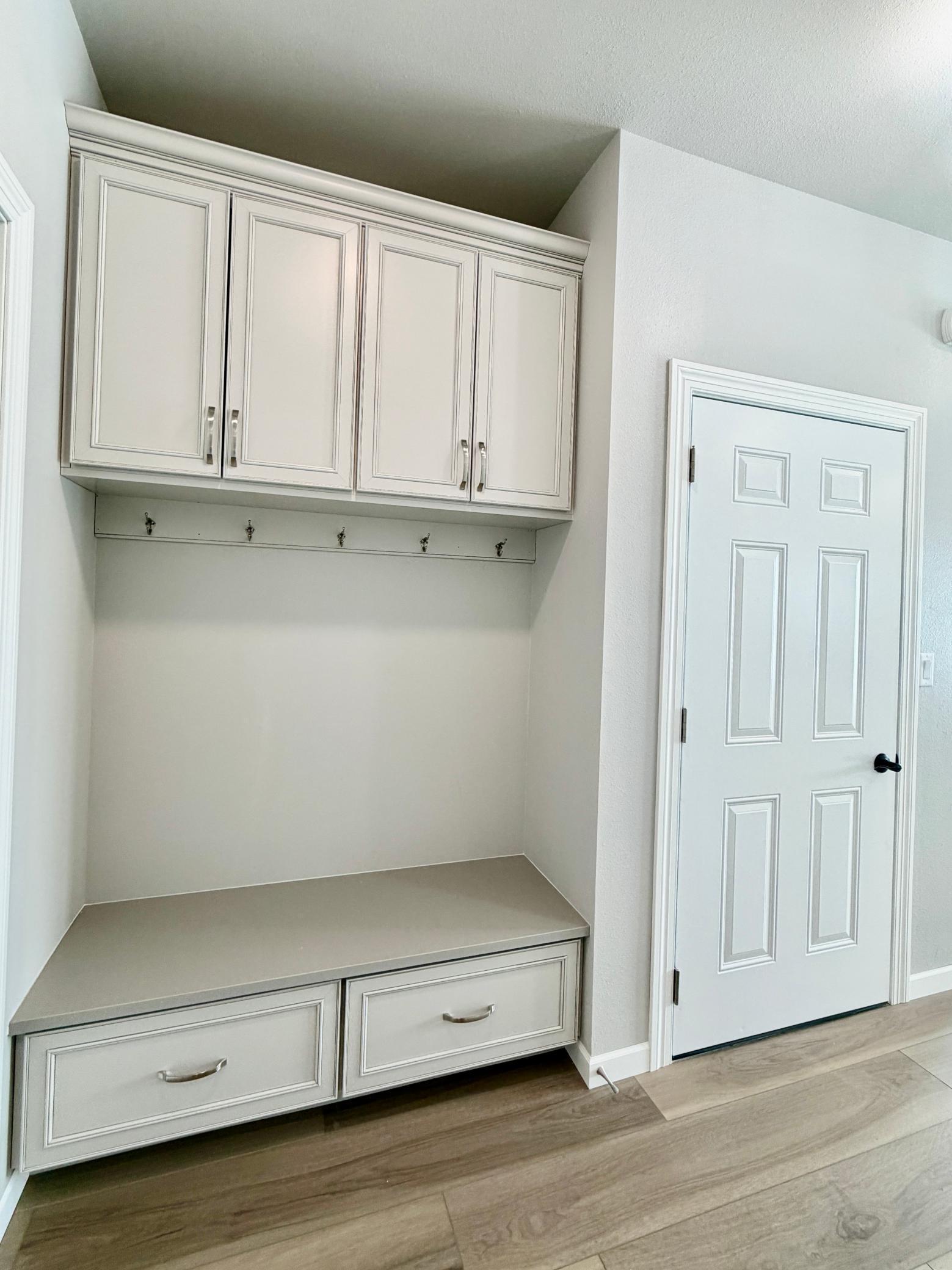 102 E Memory Lane Property Photo 15