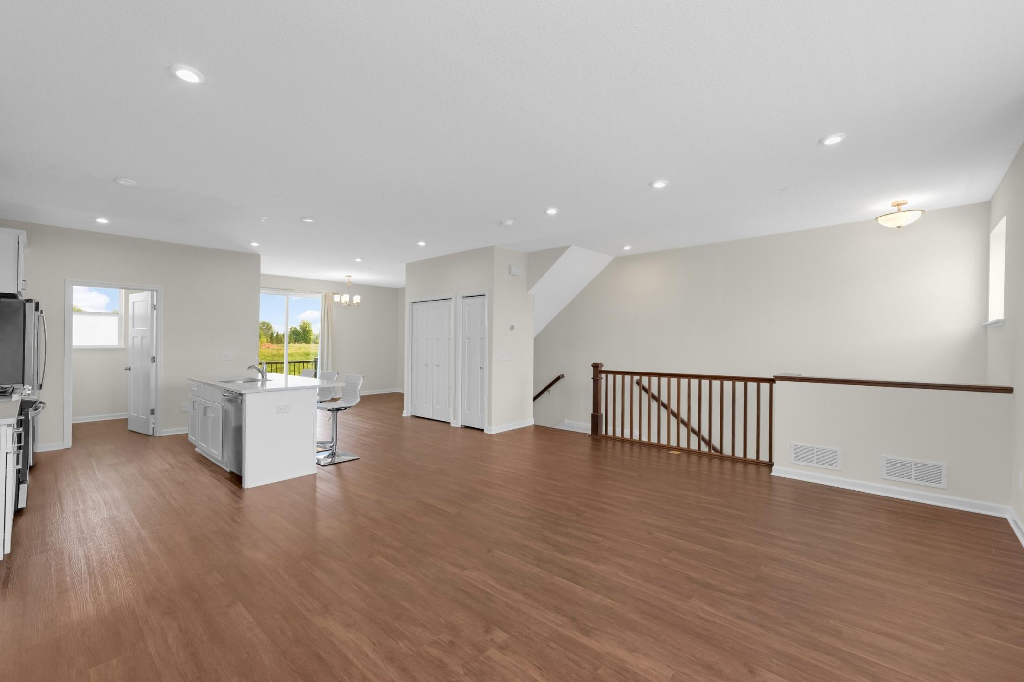 6675 Jody Avenue S Property Photo 8