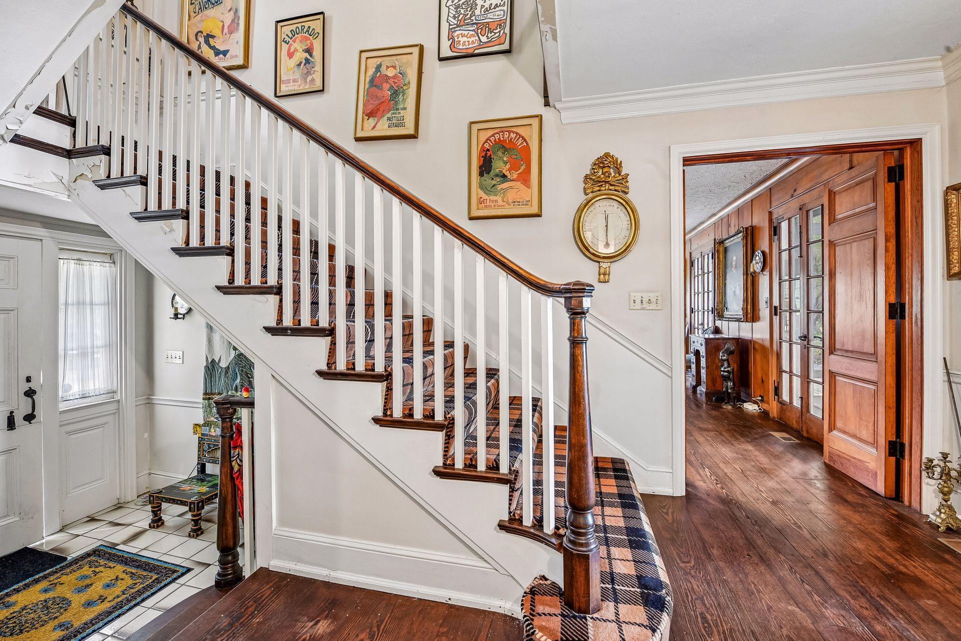 2425 N Shore Drive Property Photo 18