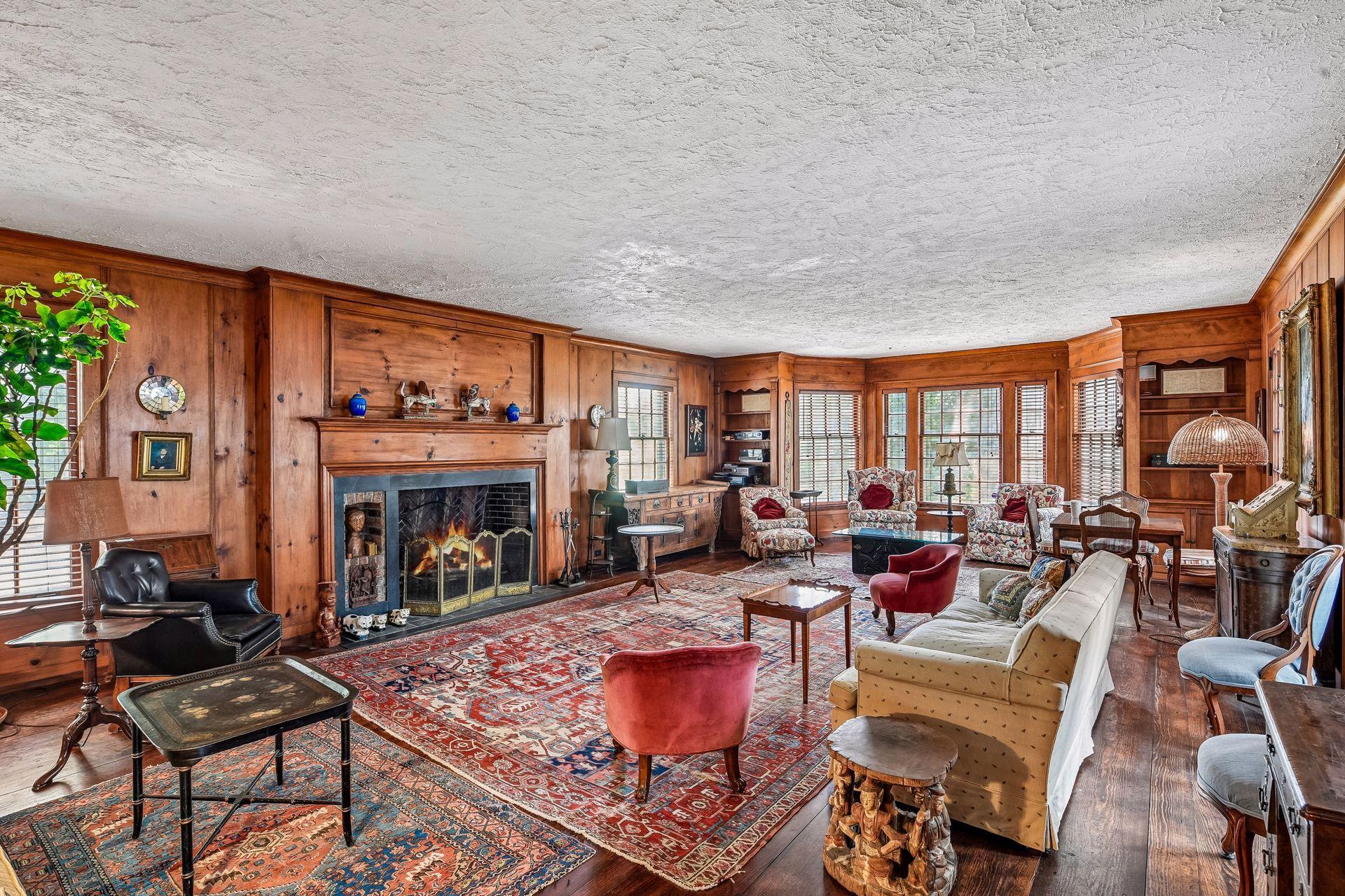 2425 N Shore Drive Property Photo 19