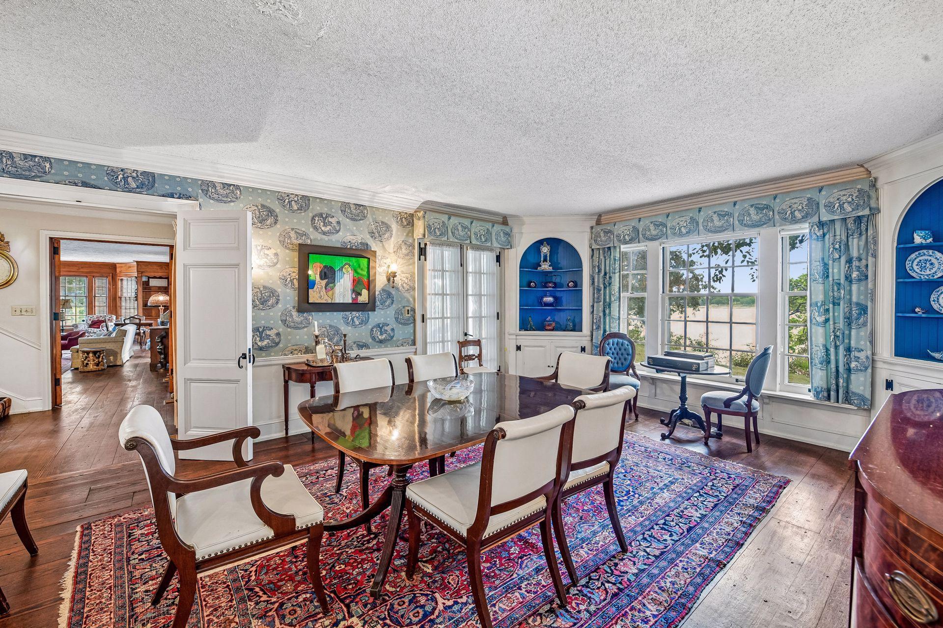 2425 N Shore Drive Property Photo 23