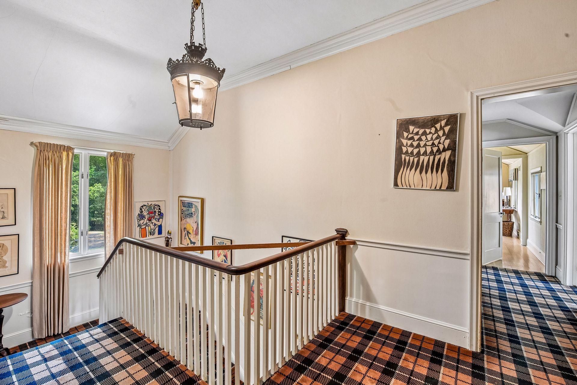 2425 N Shore Drive Property Photo 25