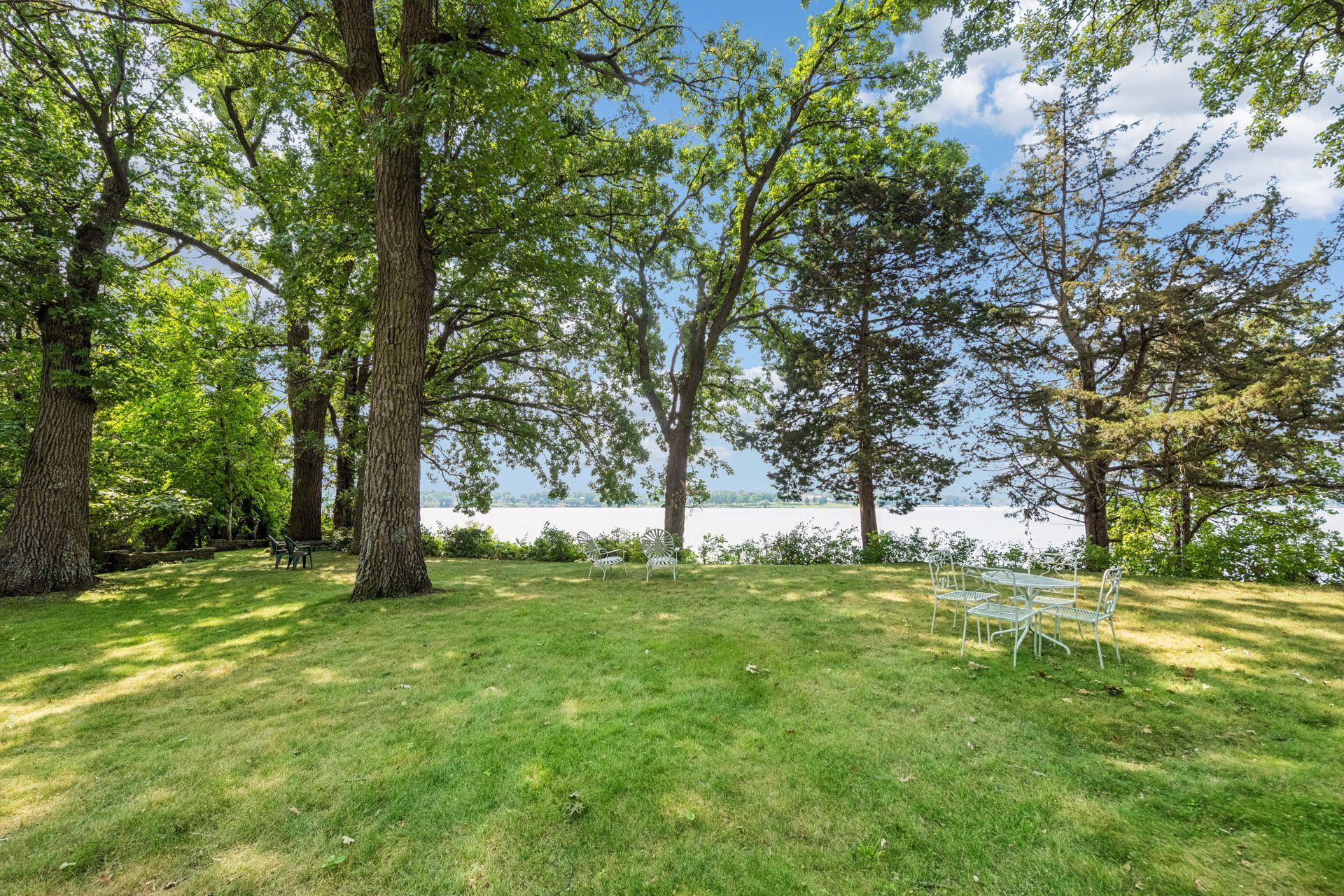 2425 N Shore Drive Property Photo 33