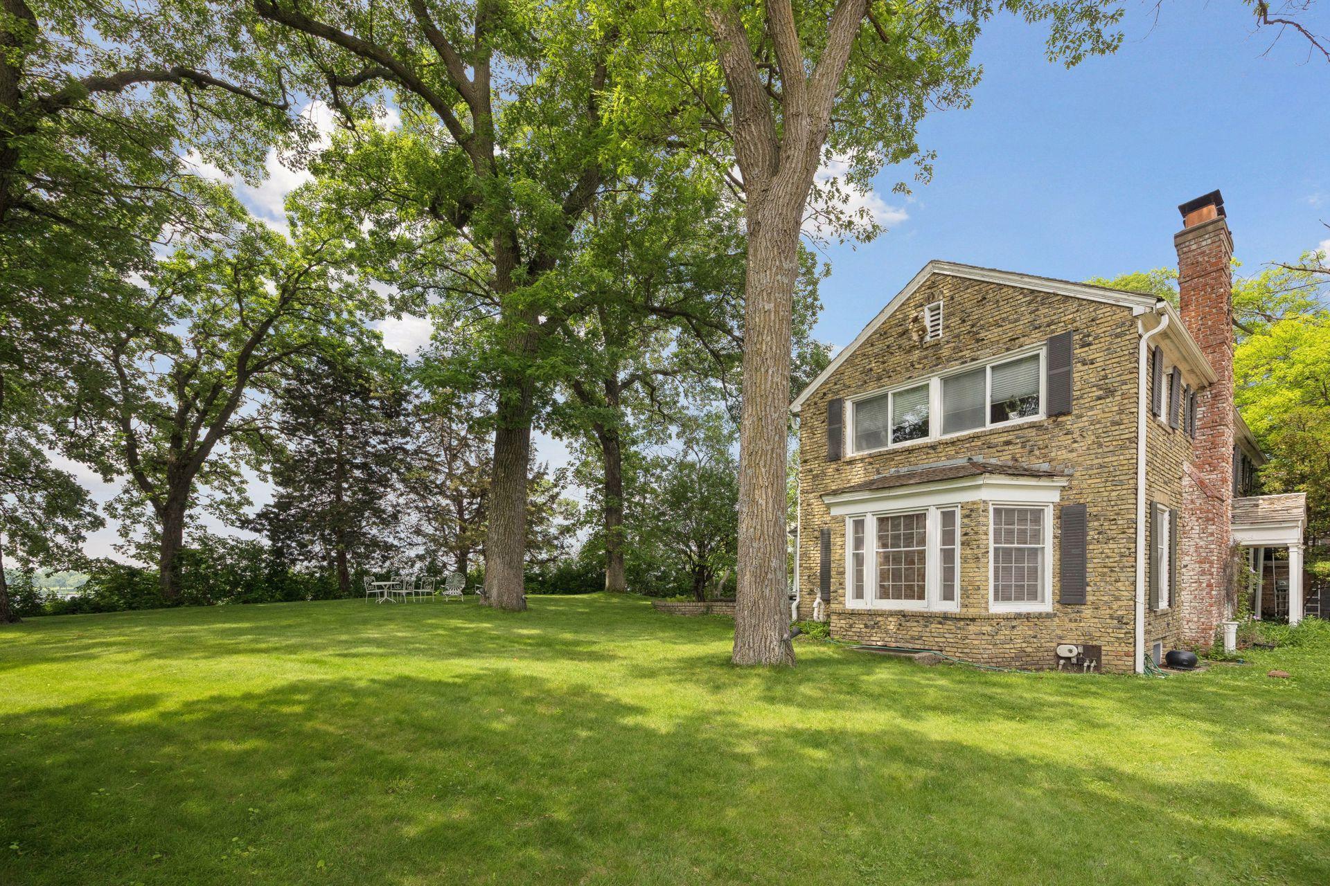 2425 N Shore Drive Property Photo 35