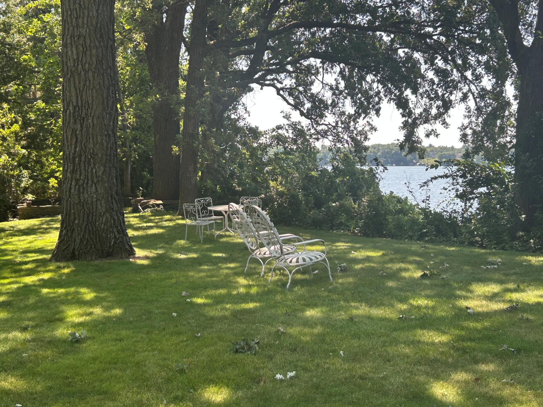 2425 N Shore Drive Property Photo 42