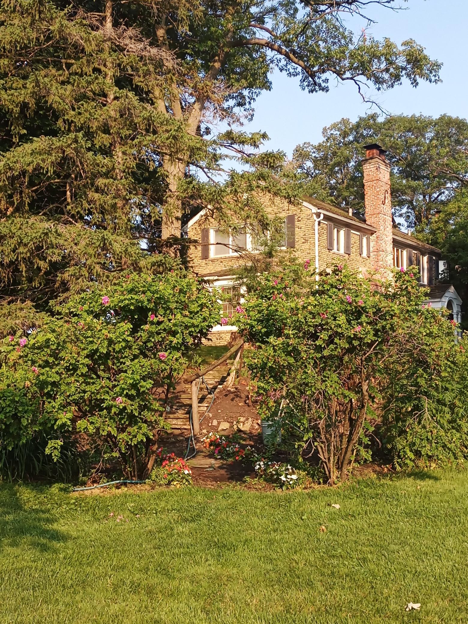 2425 N Shore Drive Property Photo 44