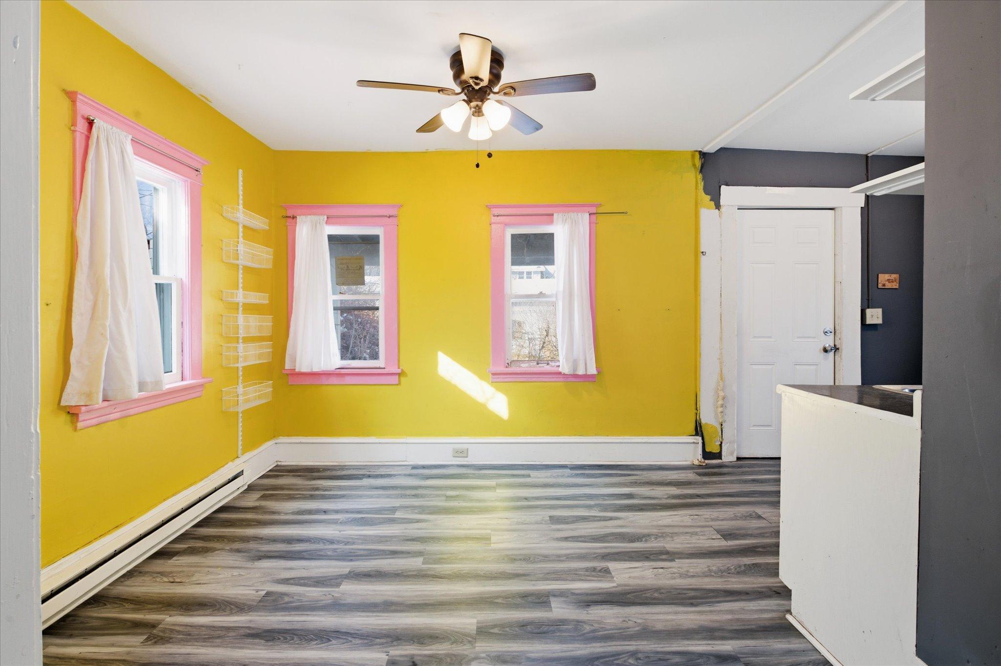 3459 Knox Avenue N Property Photo 6