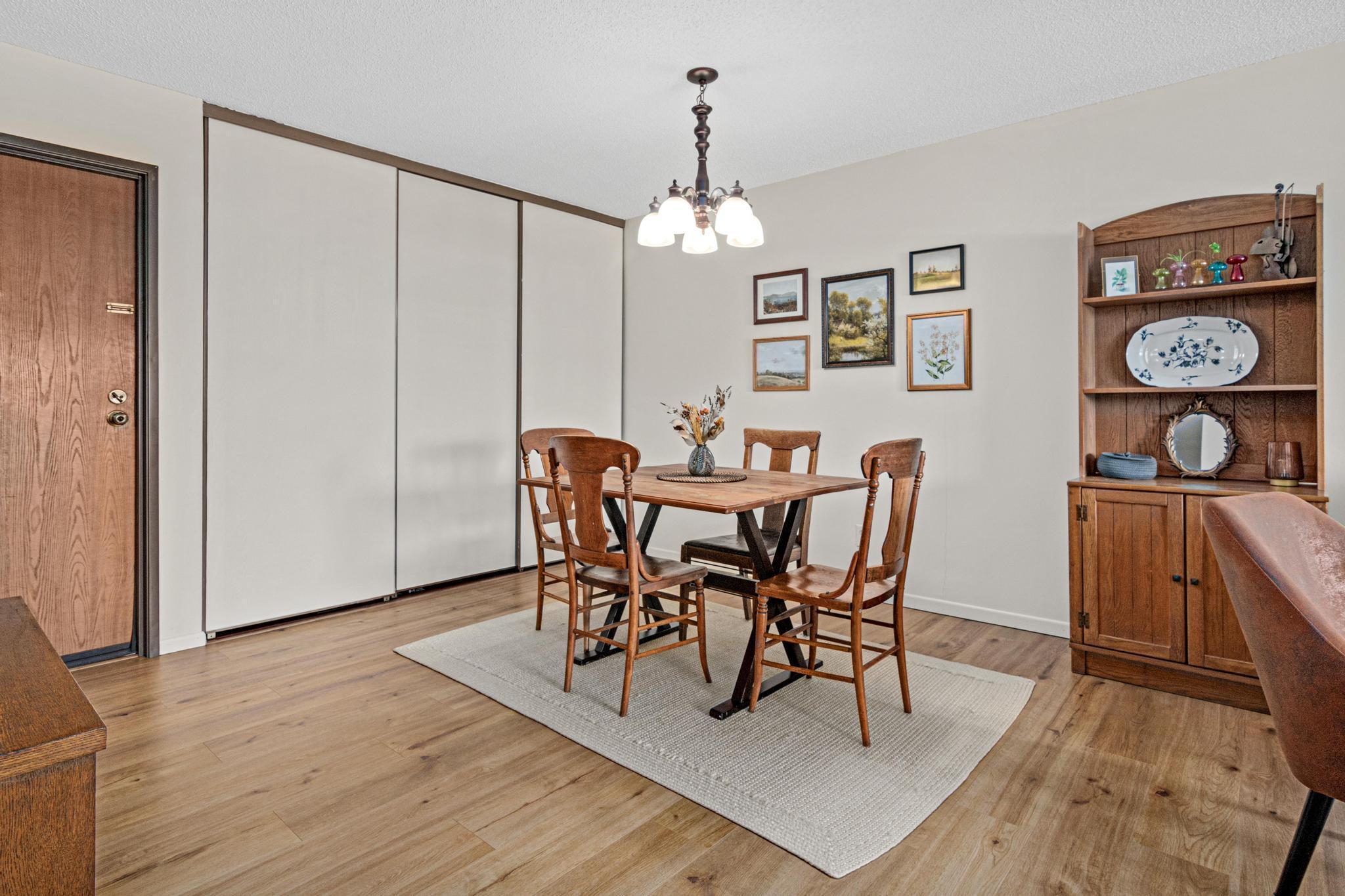 1871 Silver Bell Road 309 Property Photo 6