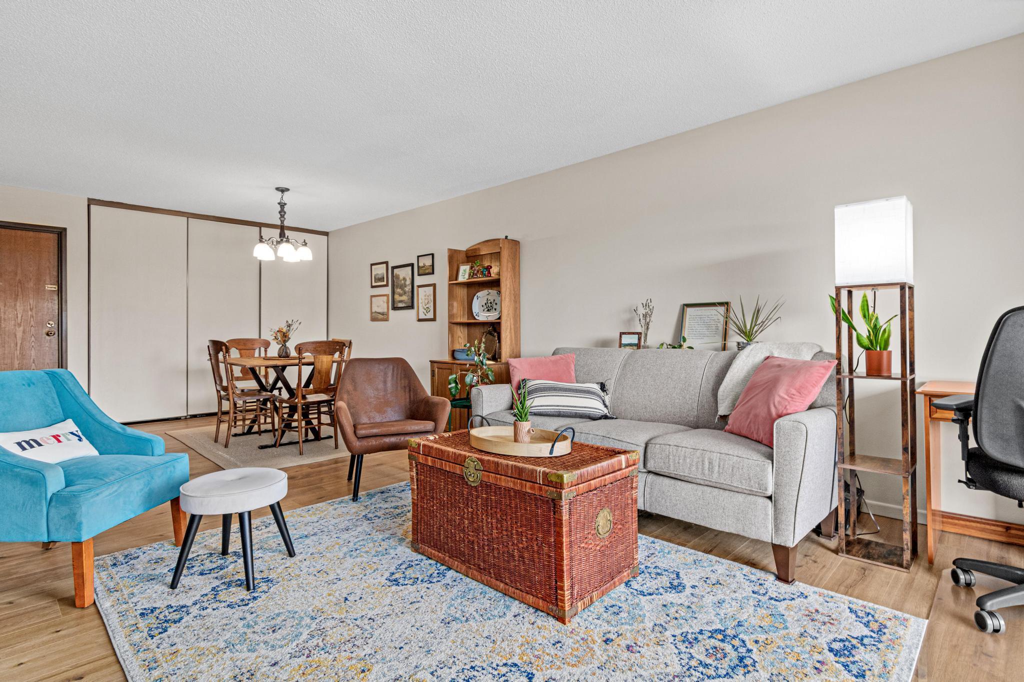 1871 Silver Bell Road 309 Property Photo 8