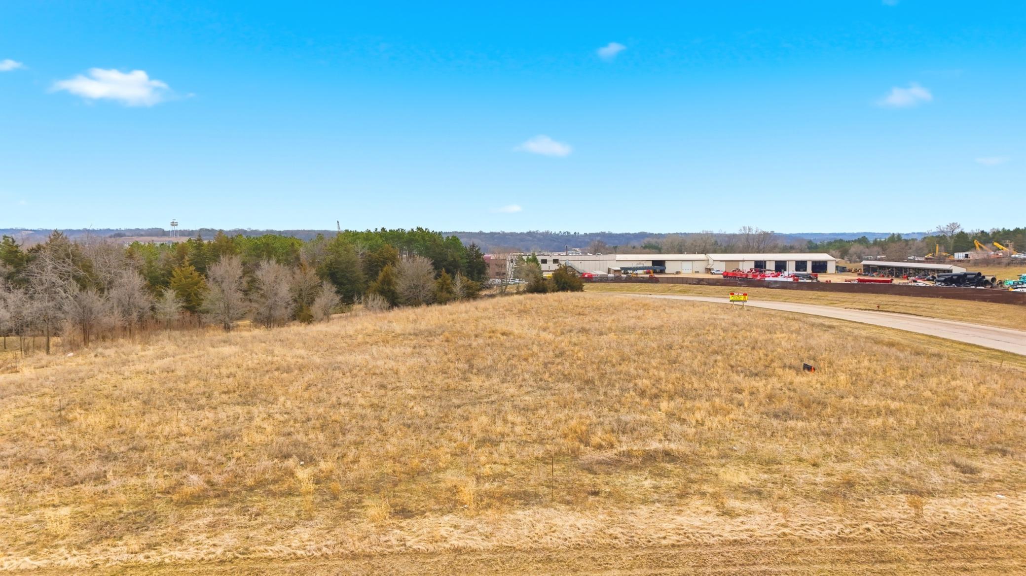 1x Ervin Industrial Drive Property Photo 11