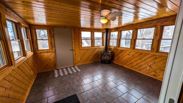 1918 Bayview Drive Property Photo 6