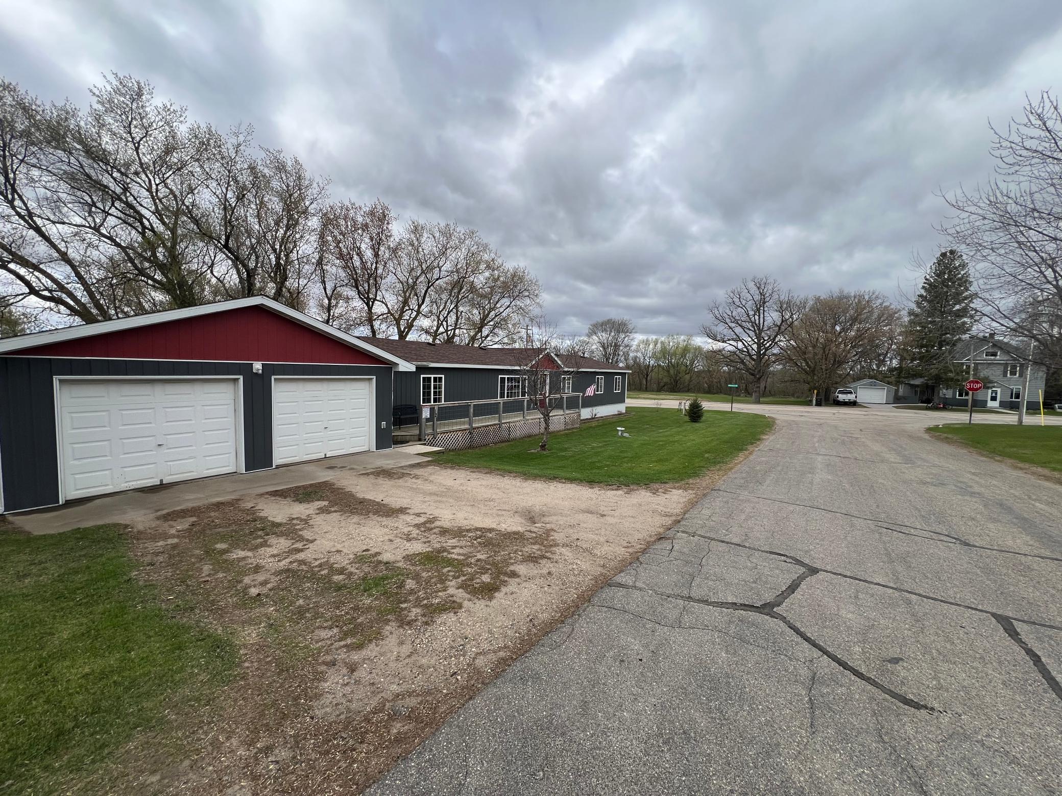 121 3rd Street Property Photo 3