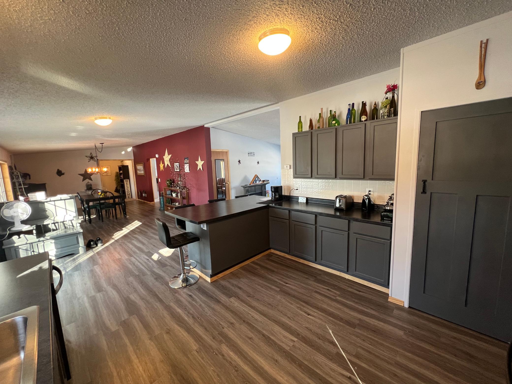 121 3rd Street Property Photo 6