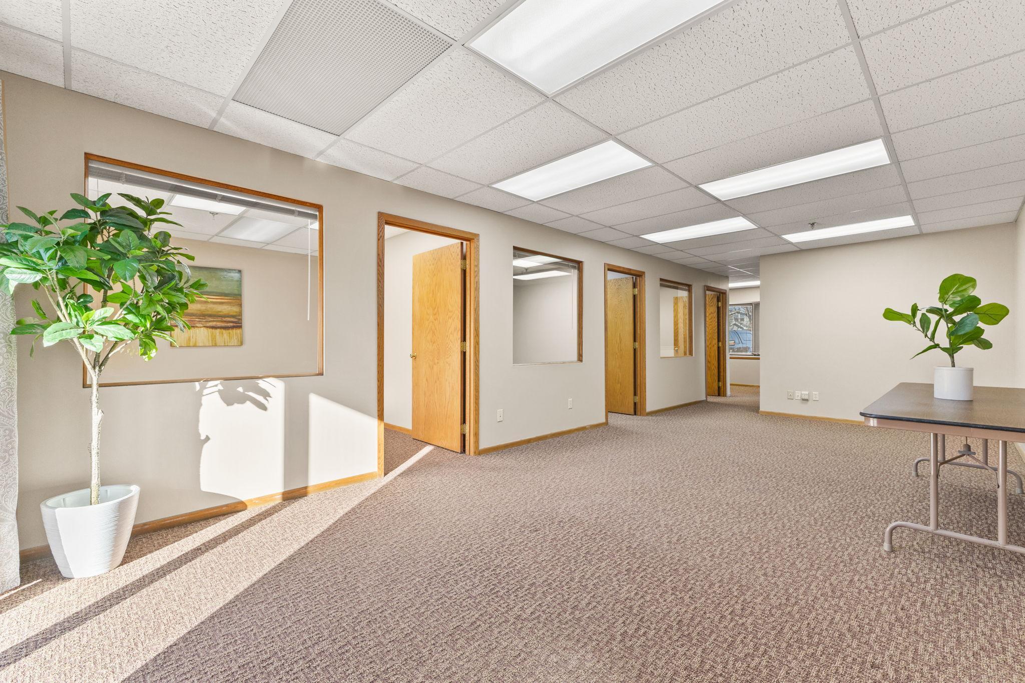 2575 Hamline Avenue N Property Photo 4