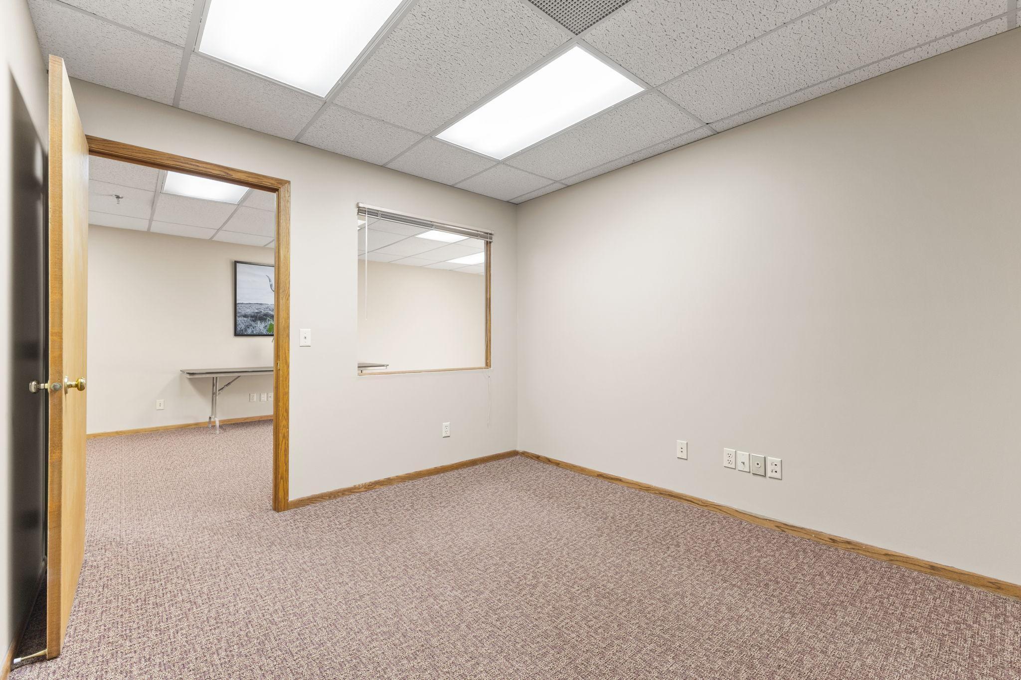 2575 Hamline Avenue N Property Photo 8