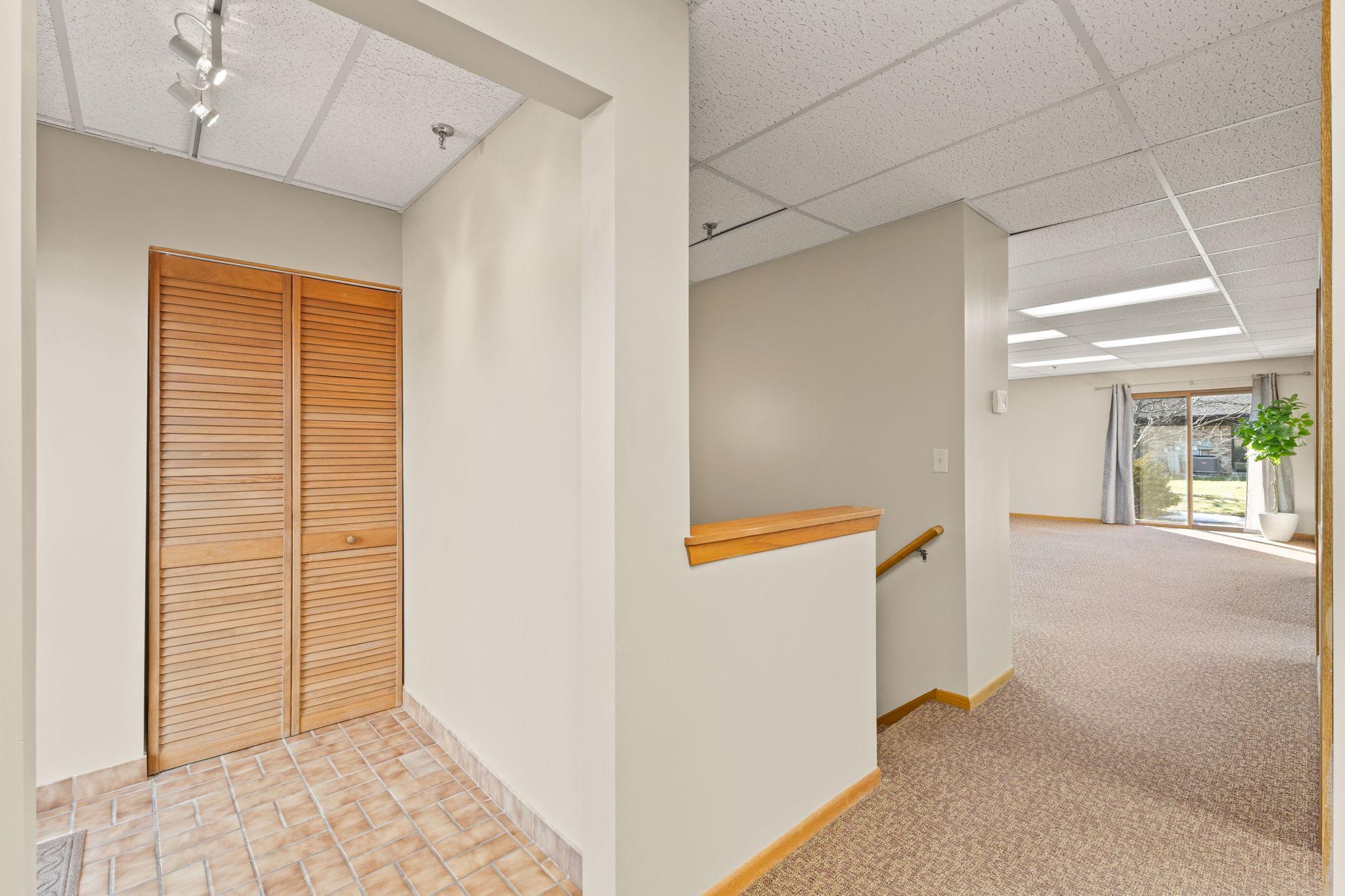 2575 Hamline Avenue N Property Photo 11
