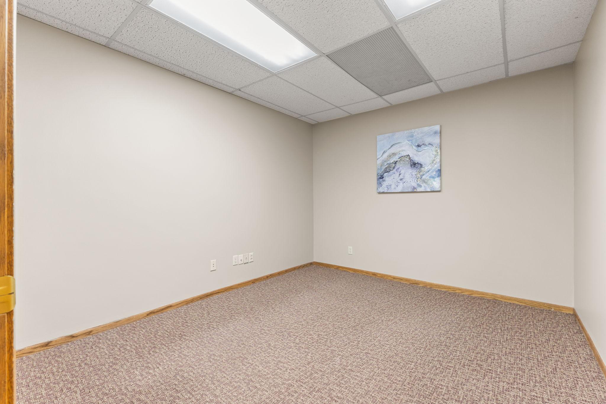 2575 Hamline Avenue N Property Photo 15