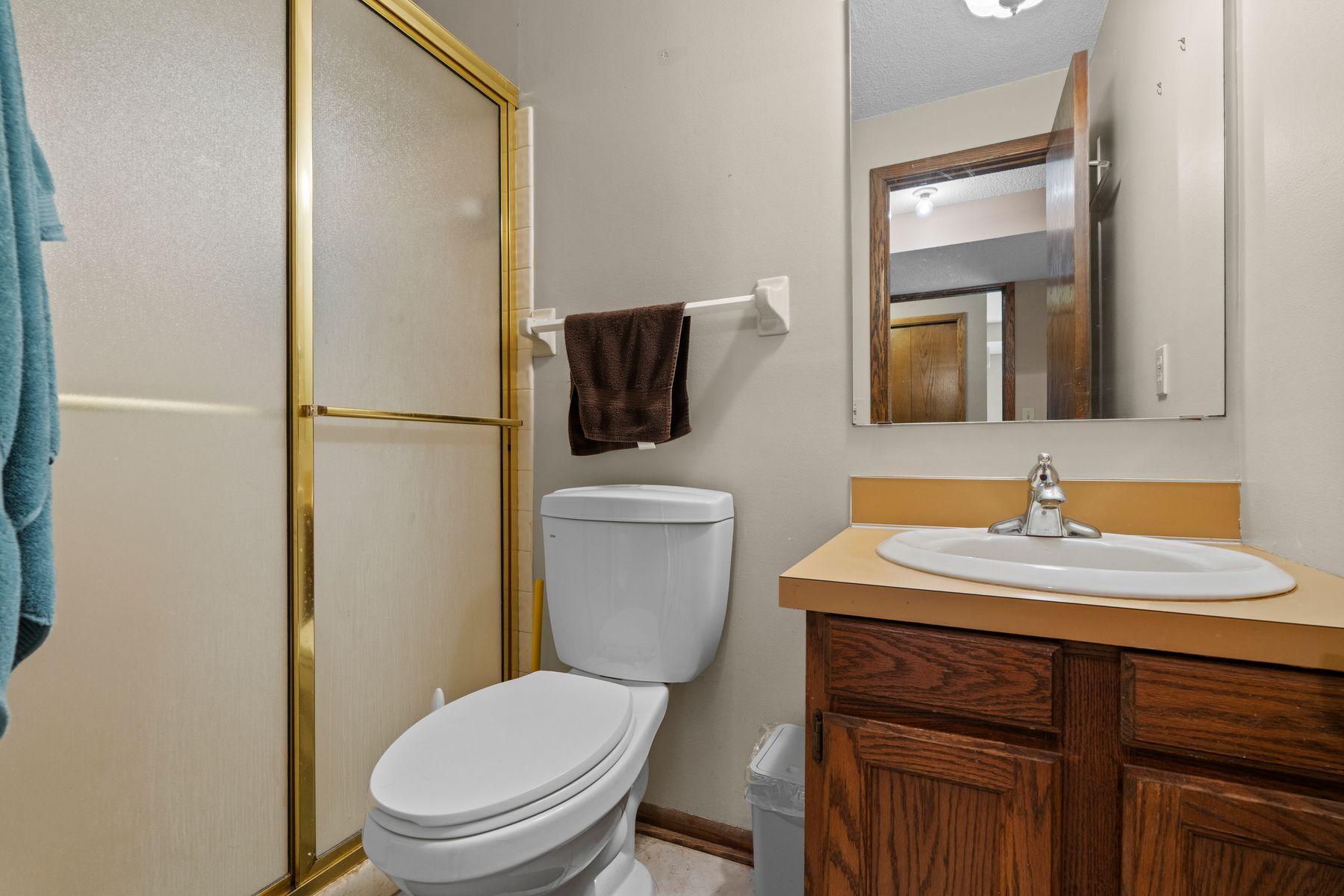 4100 Jordan Avenue N Property Photo 19