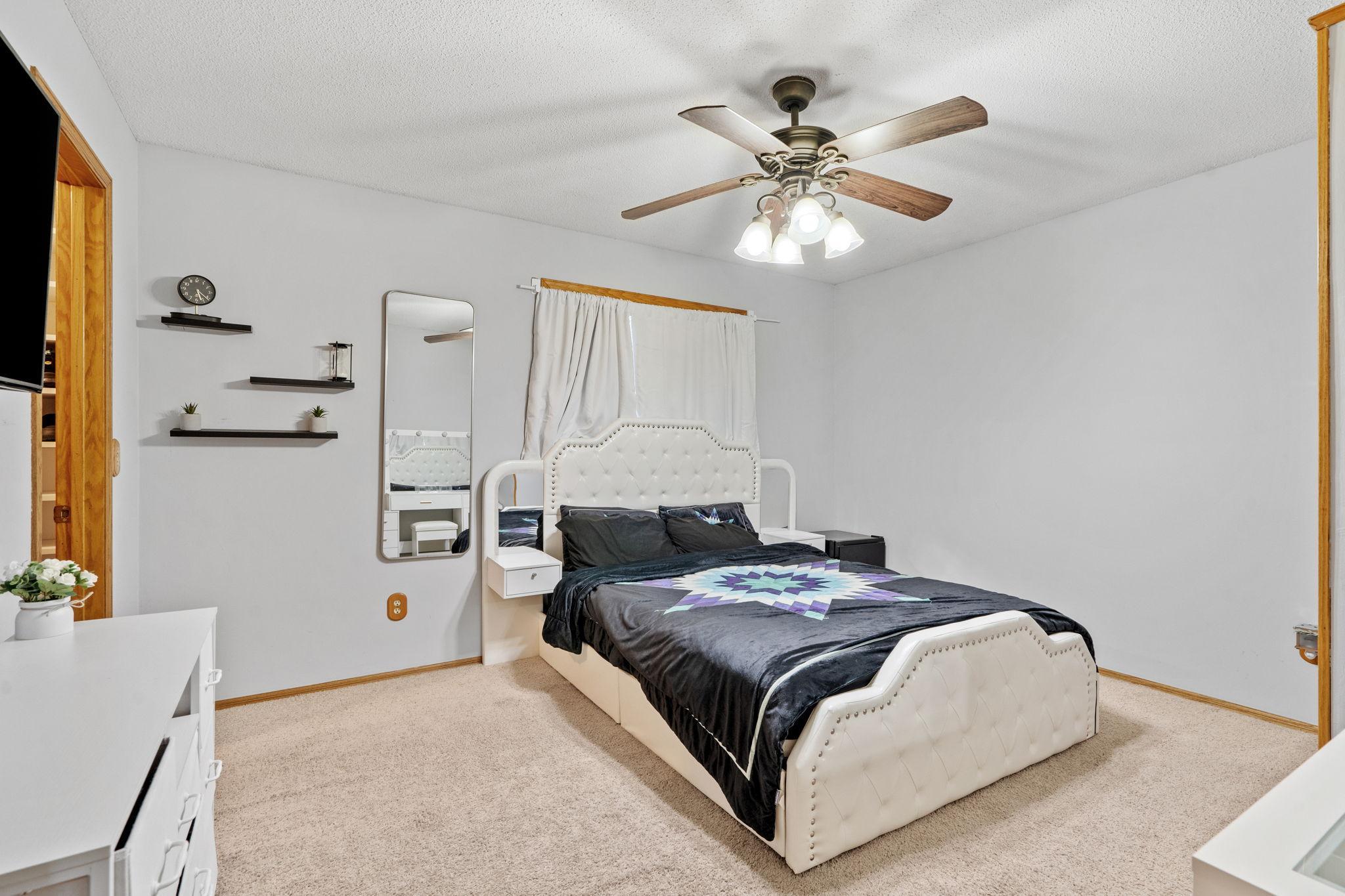 3411 E Mineral Pond Boulevard Property Photo 20