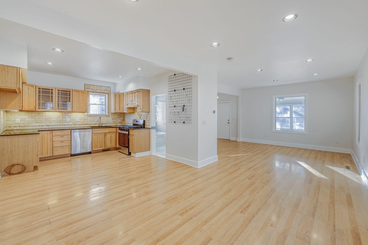 3917 Garfield Avenue Property Photo 4
