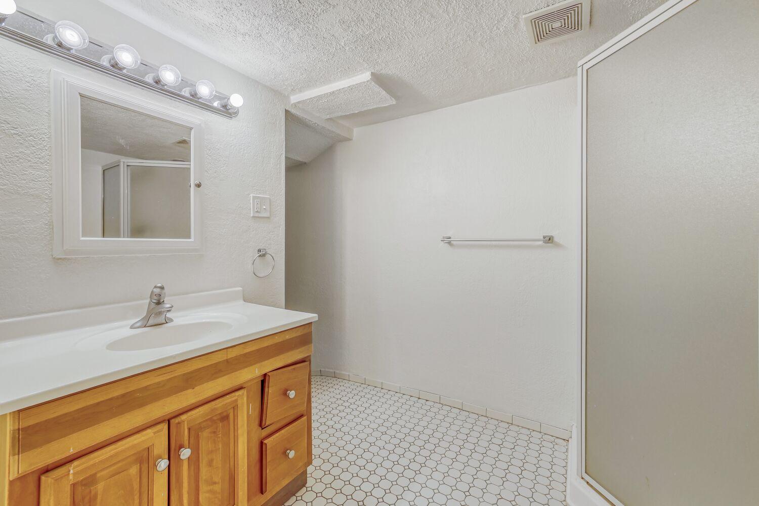 3917 Garfield Avenue Property Photo 17