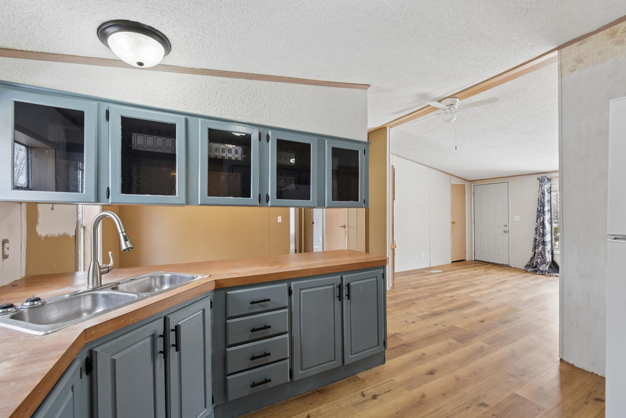 109 Hialeah Street Property Photo 8
