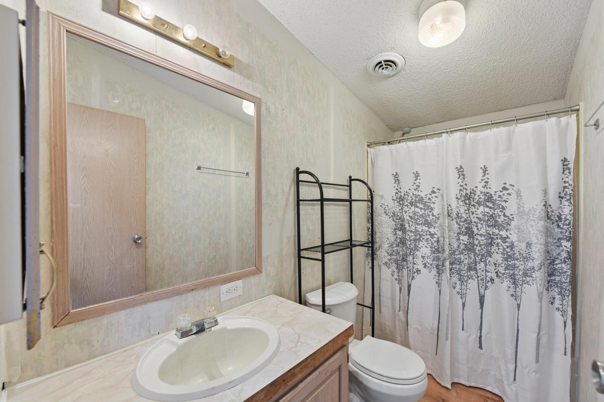 109 Hialeah Street Property Photo 18