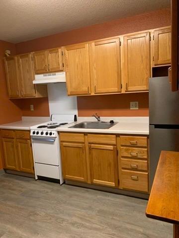 31 Chestnut Street E #3 Property Photo 3
