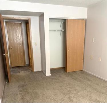 31 Chestnut Street E #5 Property Photo 17