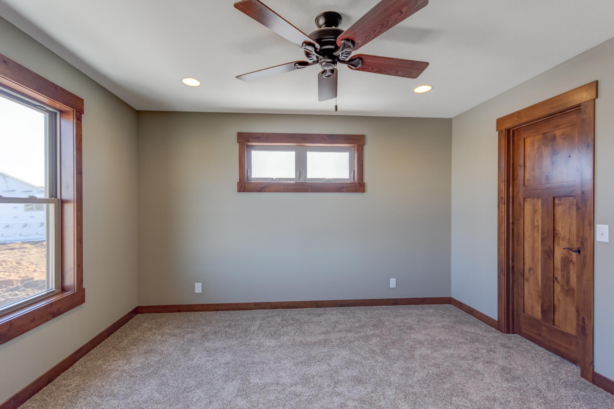 1622 72nd Avenue Property Photo 8