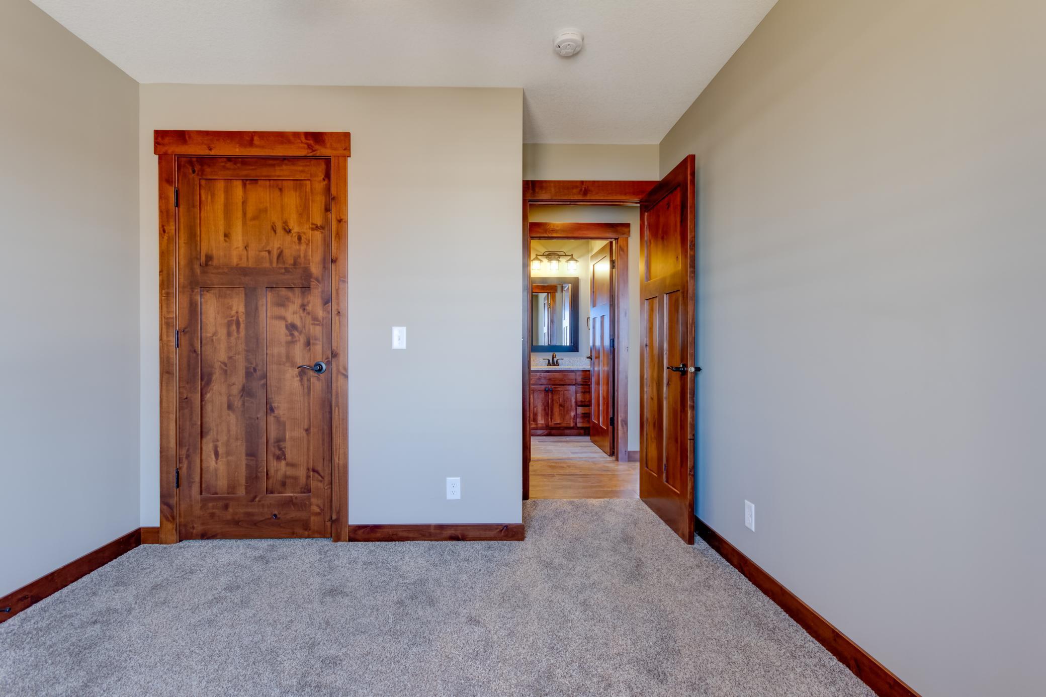 1622 72nd Avenue Property Photo 10
