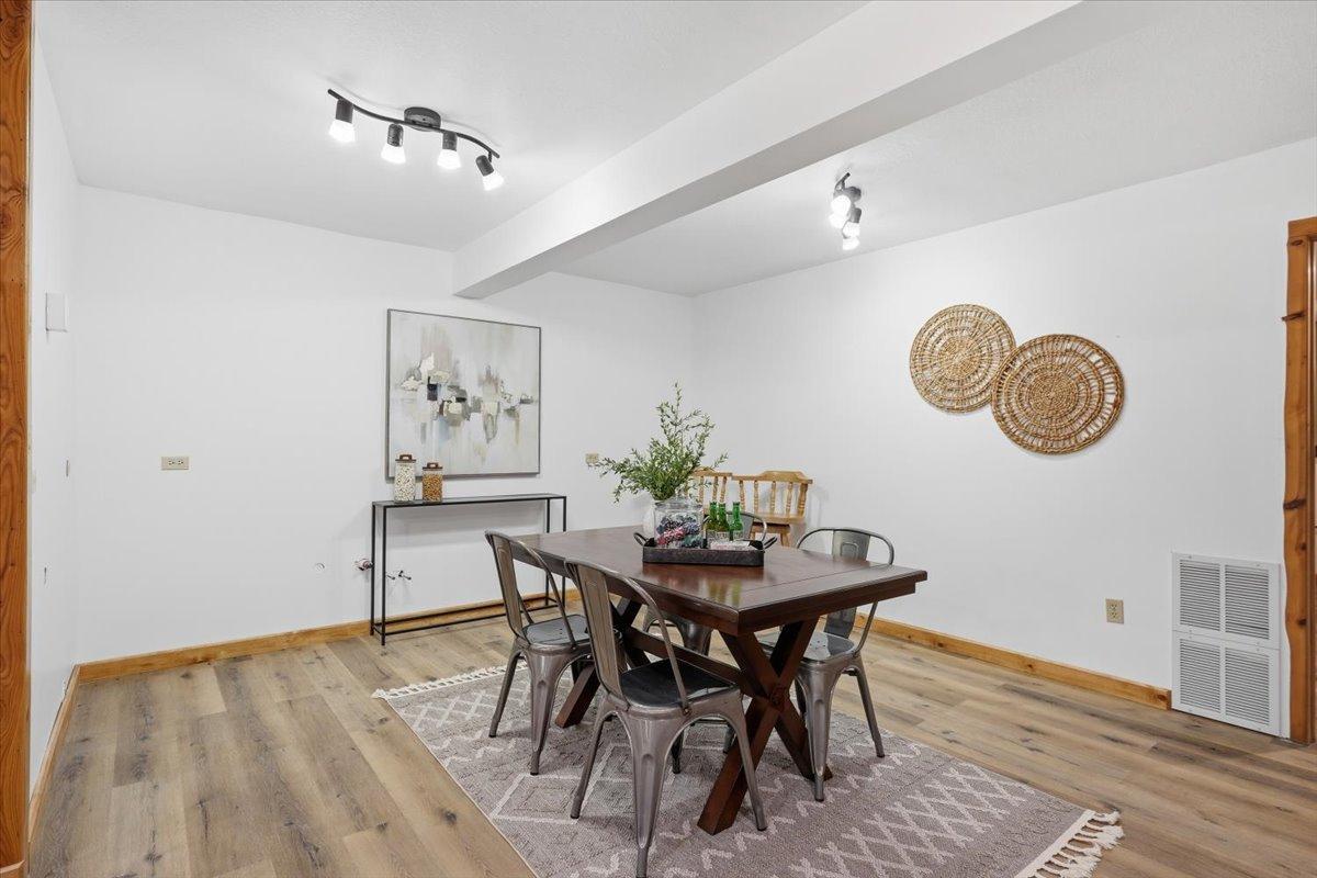 481 130th Street Property Photo 15