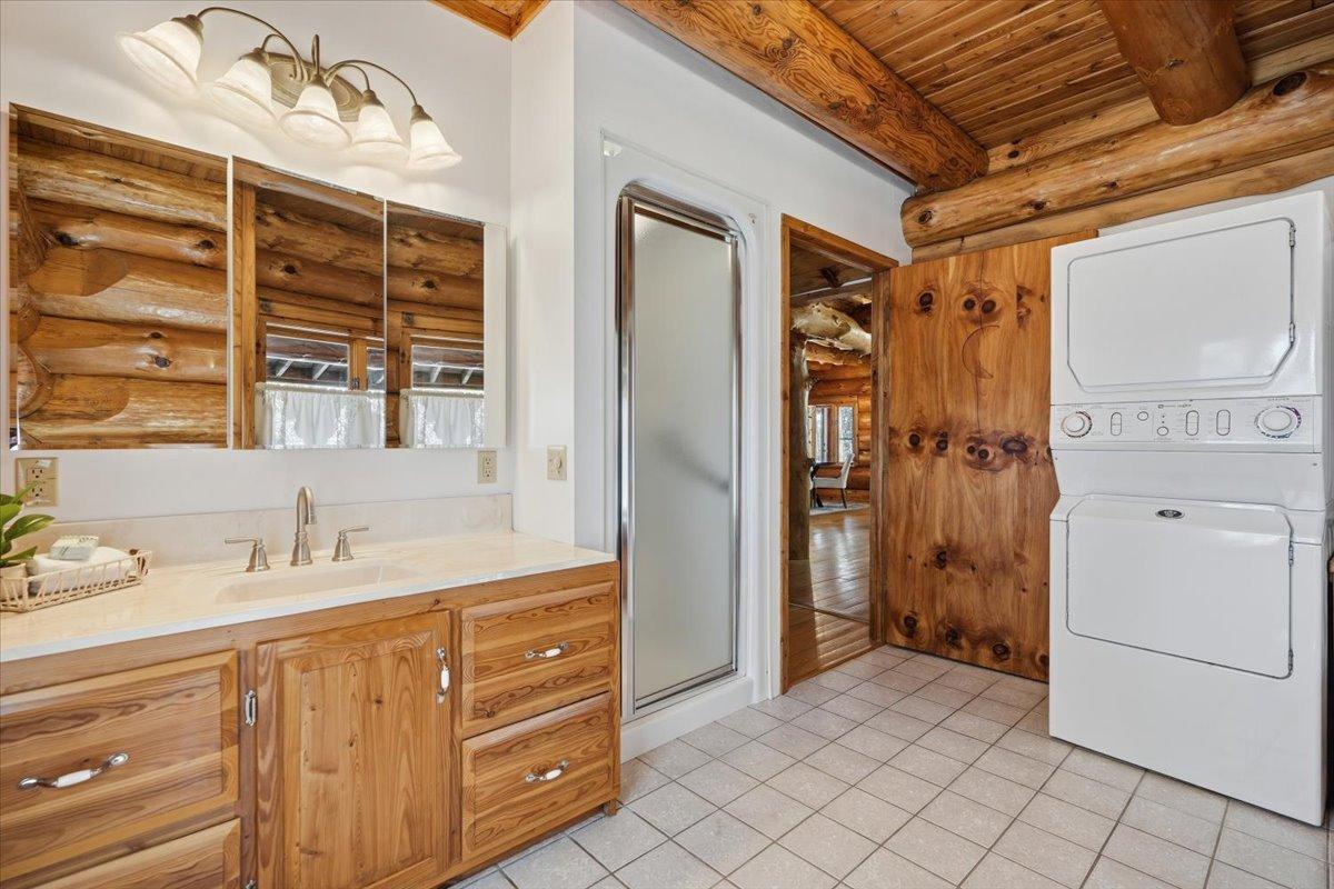 481 130th Street Property Photo 31