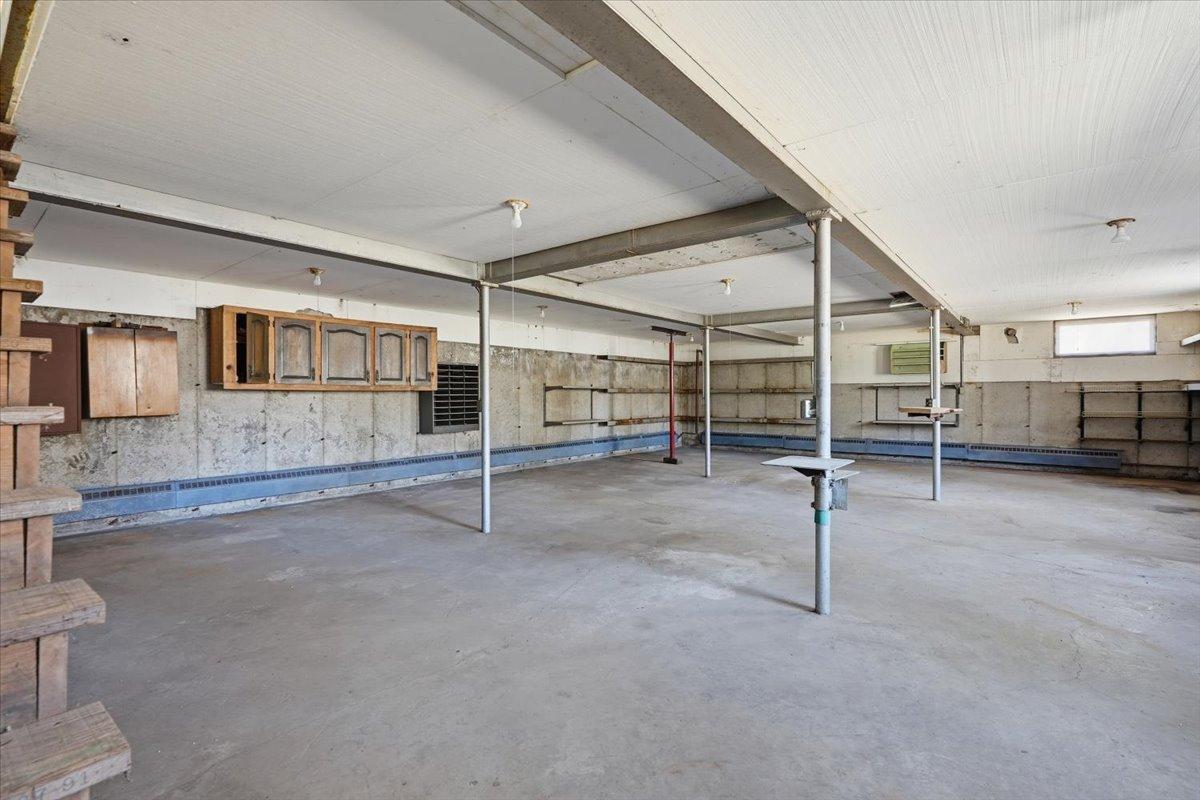 481 130th Street Property Photo 37