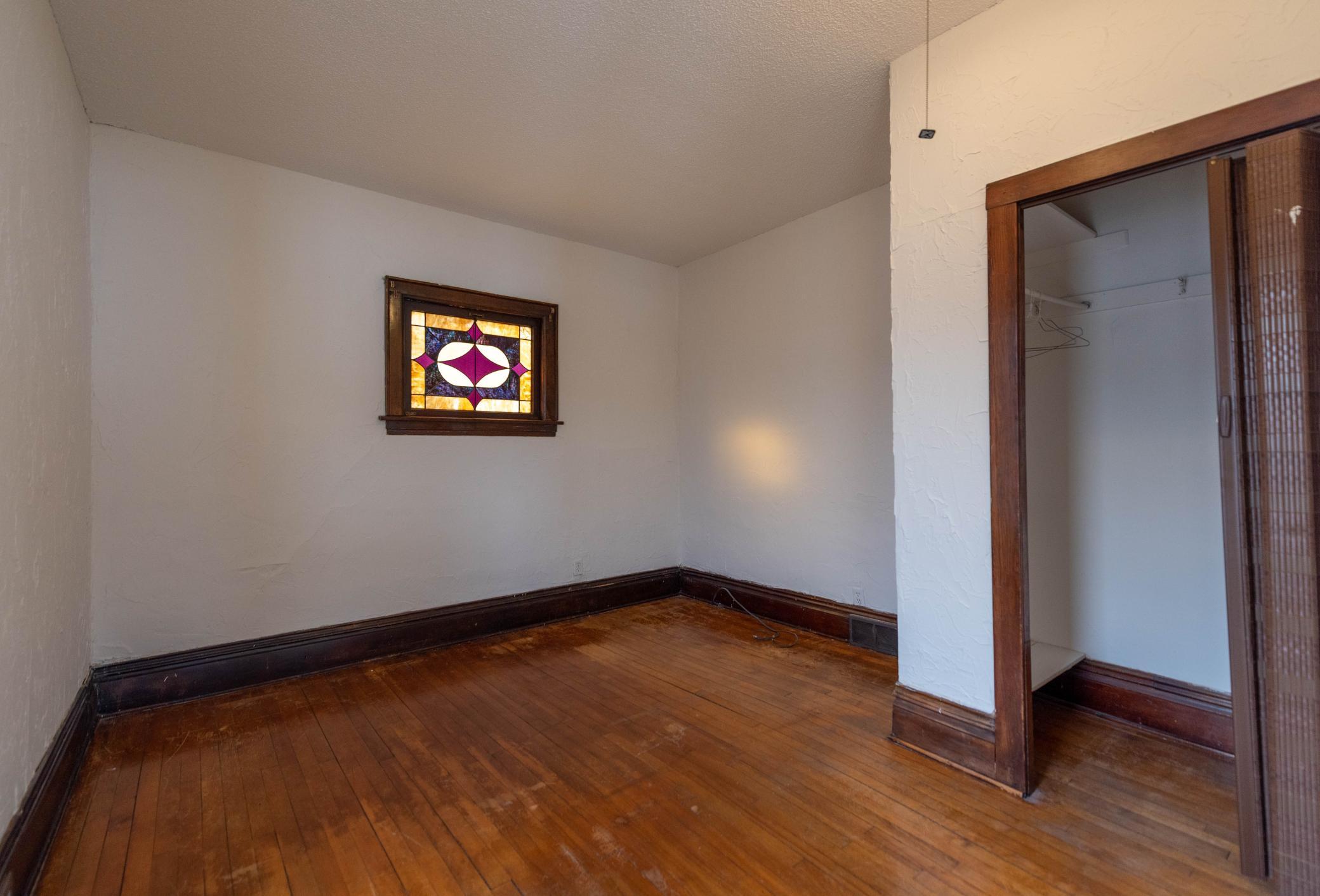199 James Avenue N Property Photo 13