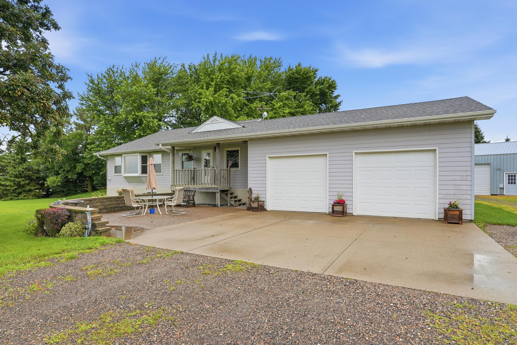 38018 260th Street Property Photo 3