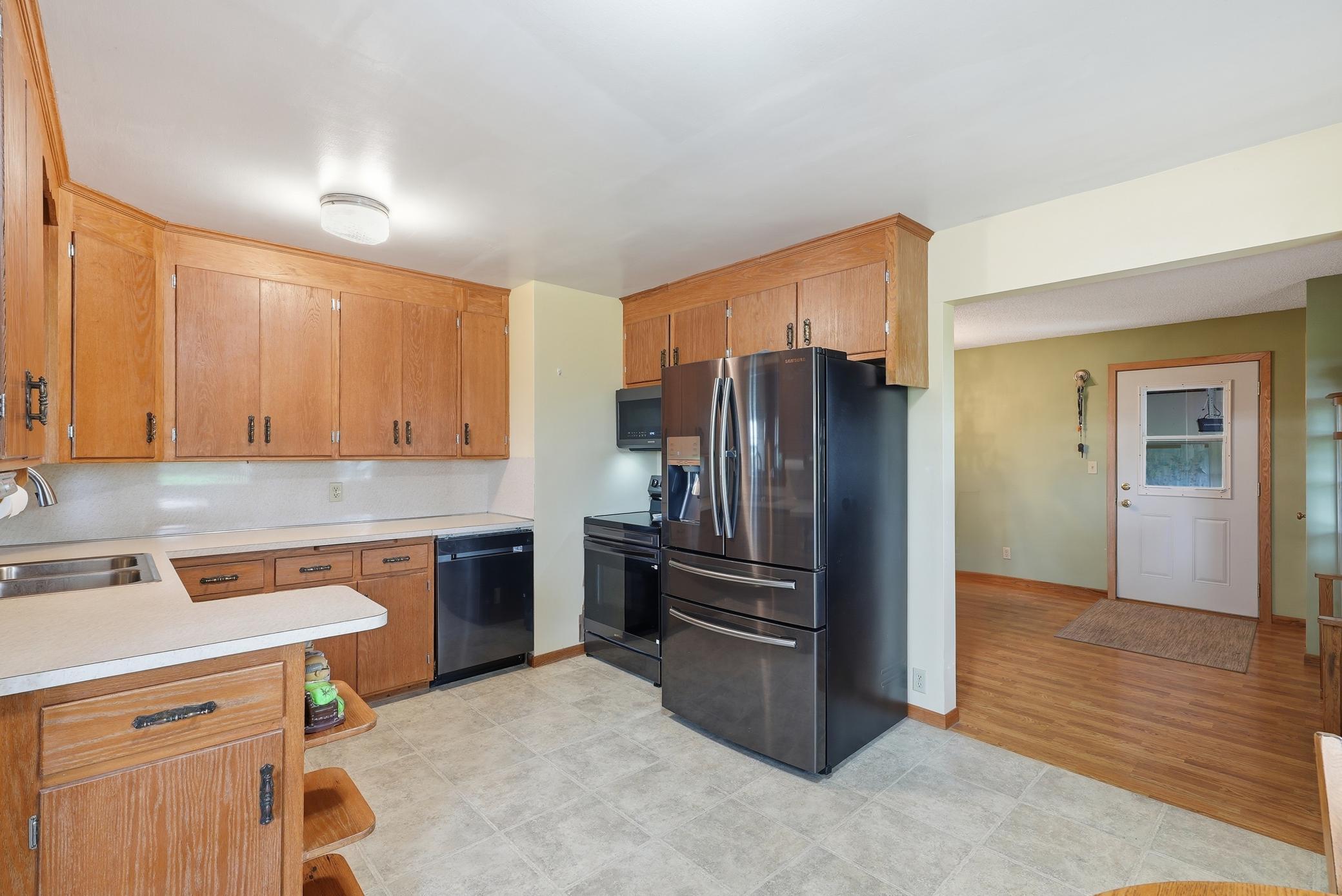 38018 260th Street Property Photo 8