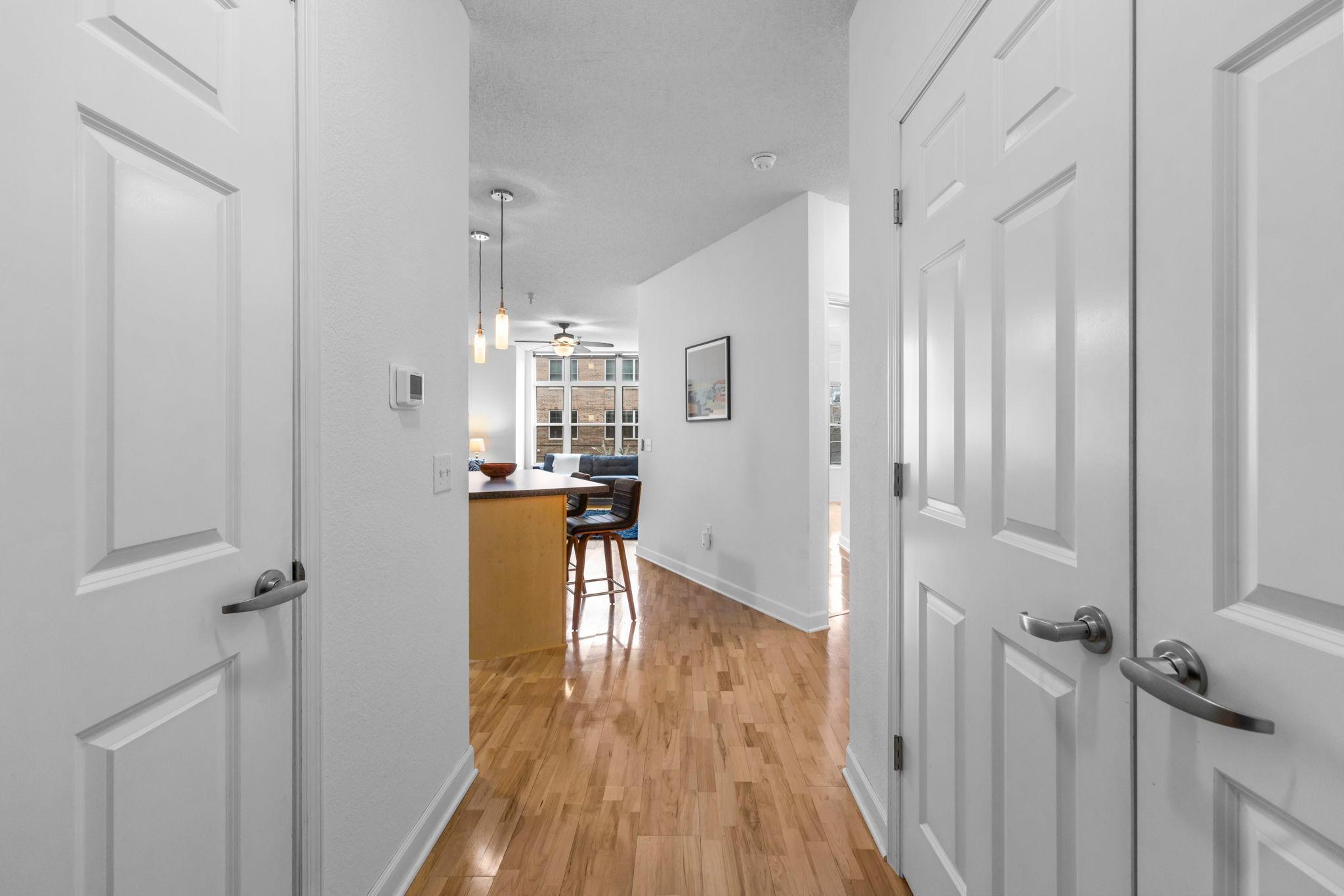 310 E 18th Street 201 Property Photo 9